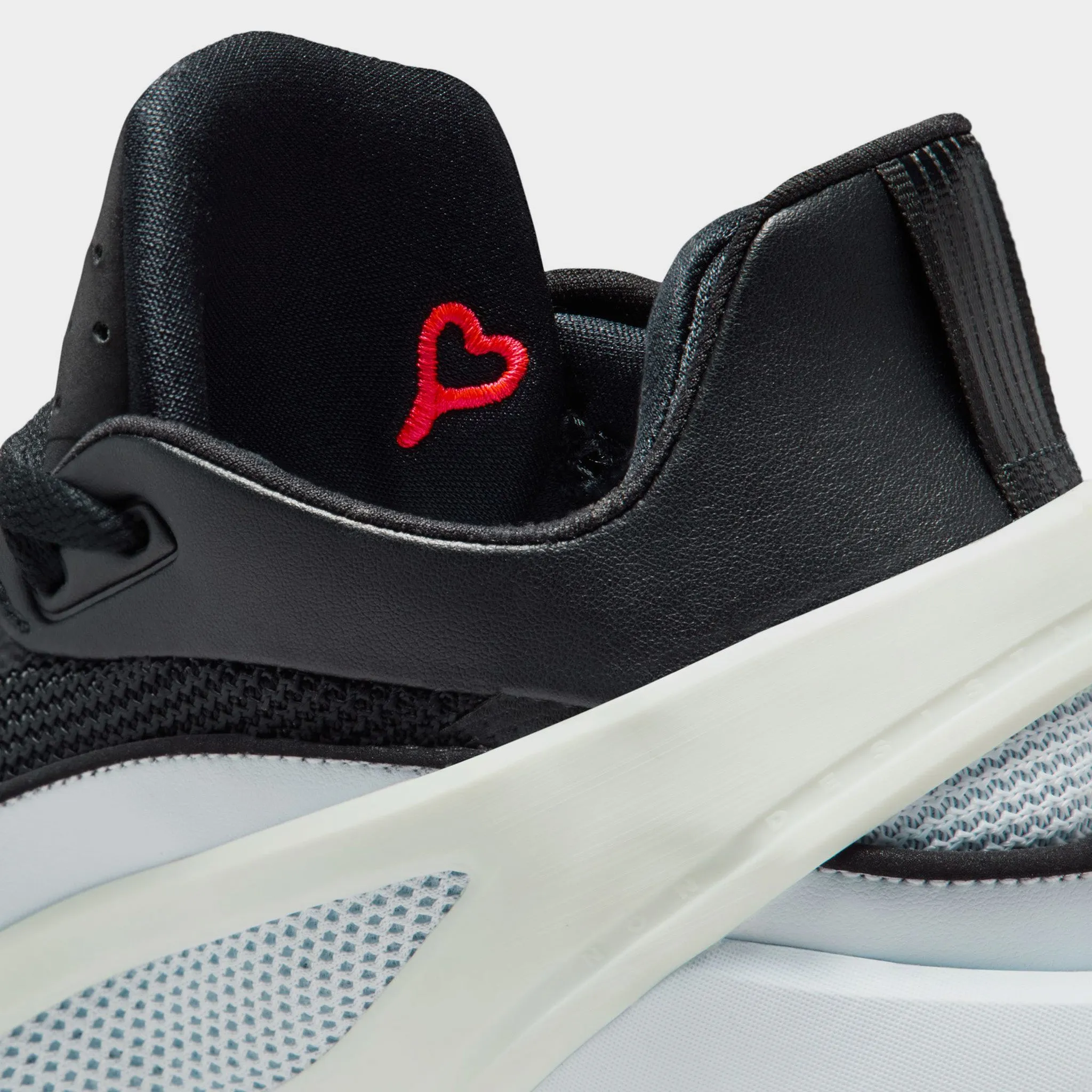 Jordan Luka 5 Black / White - Football Grey sold by JD Sports product image thumbnail 4