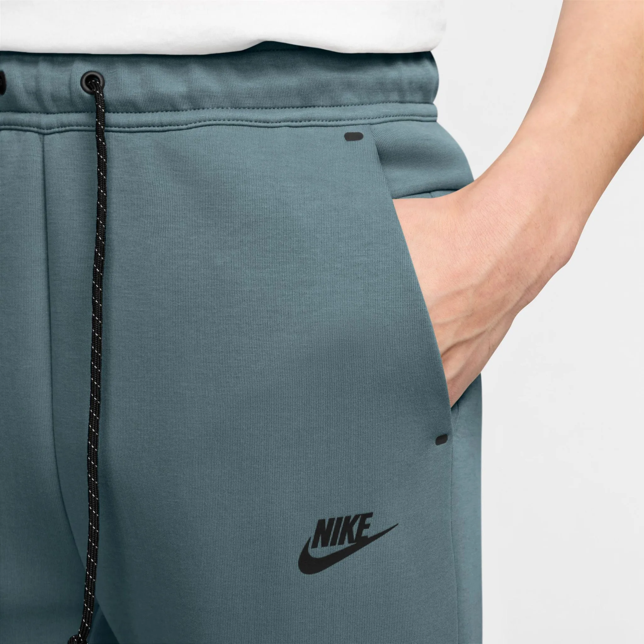Nike Tech Fleece Jogger Mineral Slate / Black sold by JD Sports product image thumbnail 3