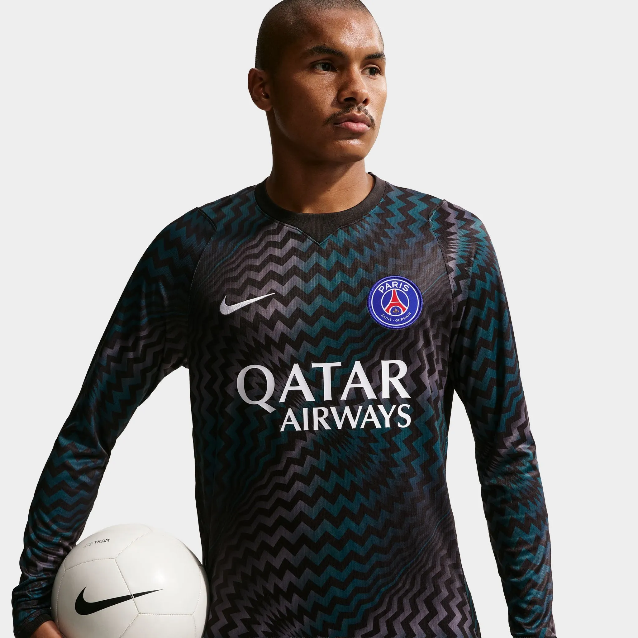 Nike PSG Longsleeve Stadium Goalkeeper Jersey / Black sold by JD Sports