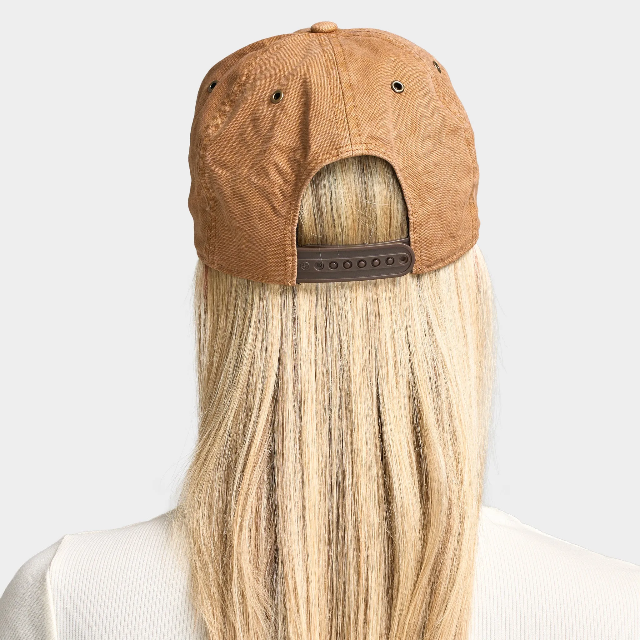47' x Carhartt Los Angeles Dyed Hitch/ Brown sold by JD Sports product image thumbnail 3