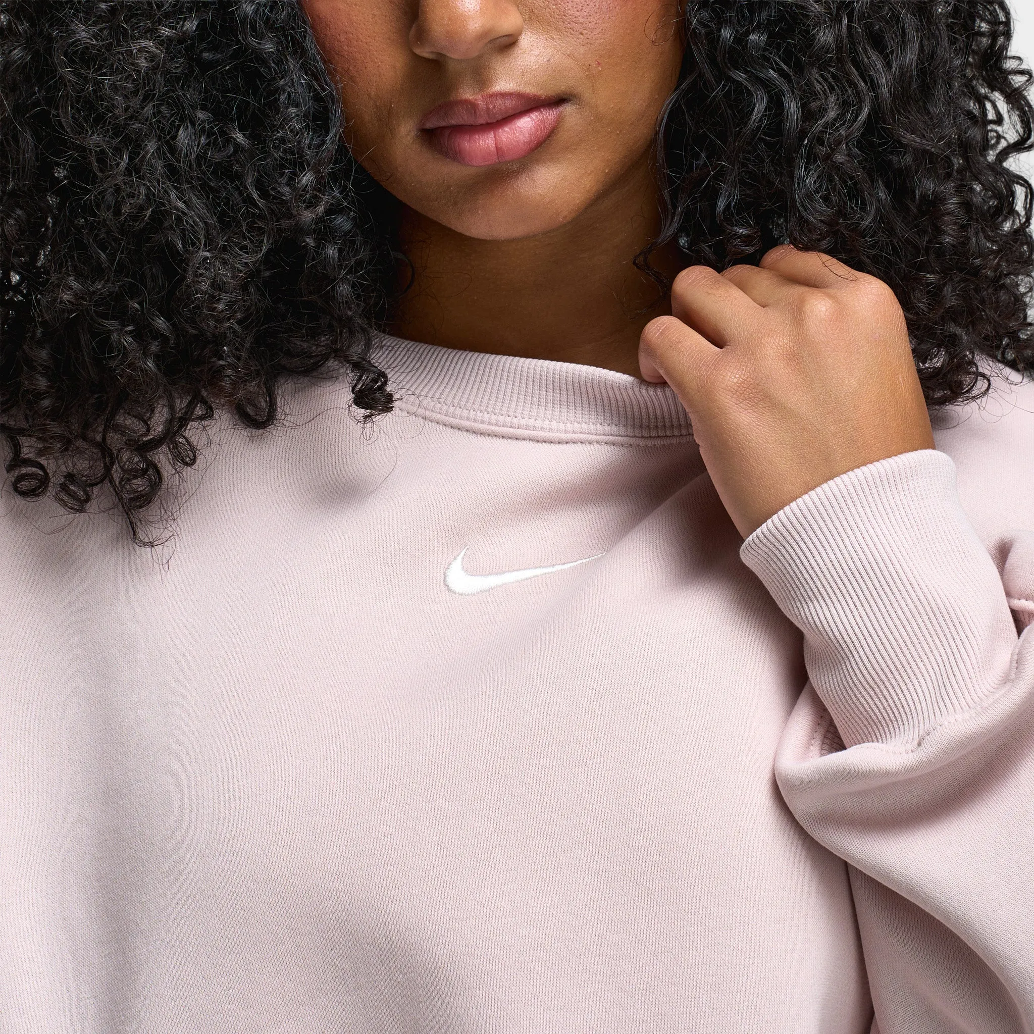 Nike Sportswear Women's Phoenix Fleece Oversized Crew / Silt Red sold by JD Sports product image thumbnail 4