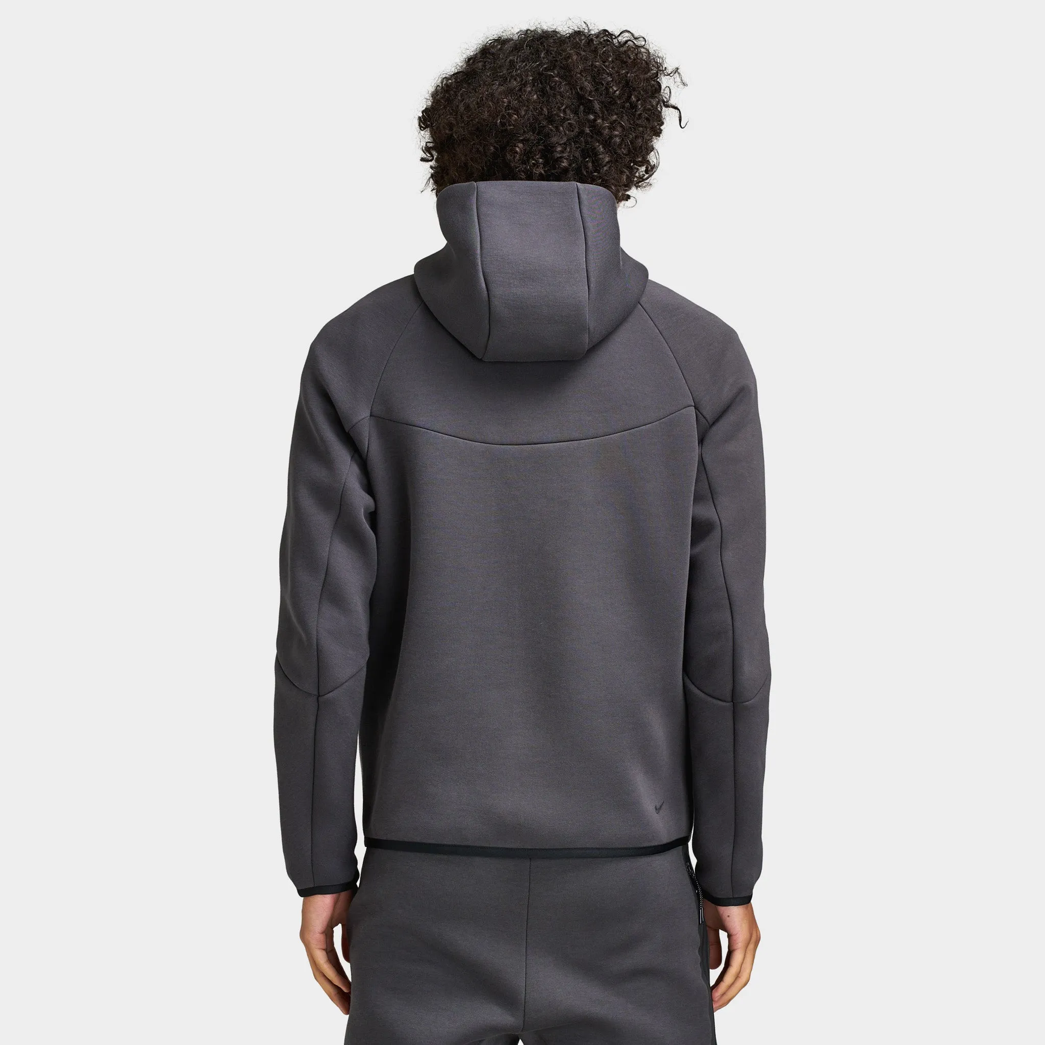 Nike Tech Men's Fleece Windrunner Full-Zip Jacket Anthracite / Orange Frost sold by JD Sports product image thumbnail 2