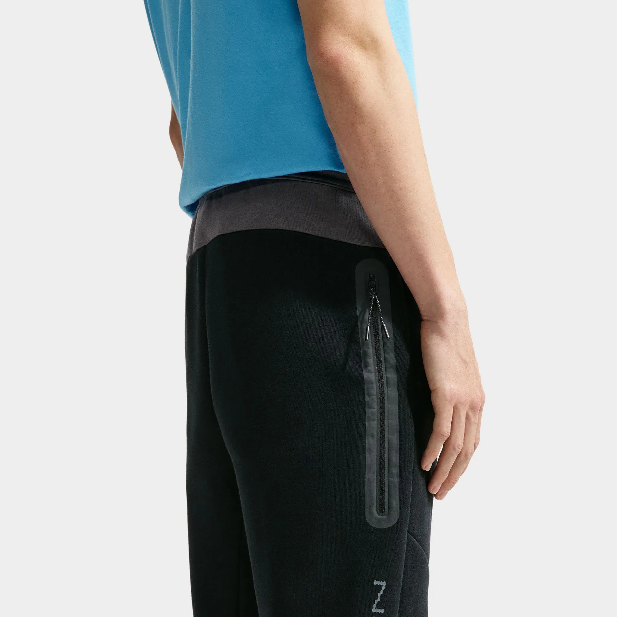 Nike Tech Fleece Joggers Black / Iron Grey sold by JD Sports product image thumbnail 4