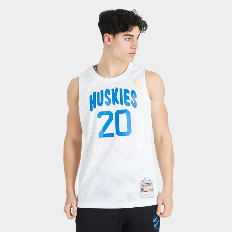 Mitchell & Ness NBA Toronto Huskies Damon Stoudamire Swingman Jersey / White sold by JD Sports