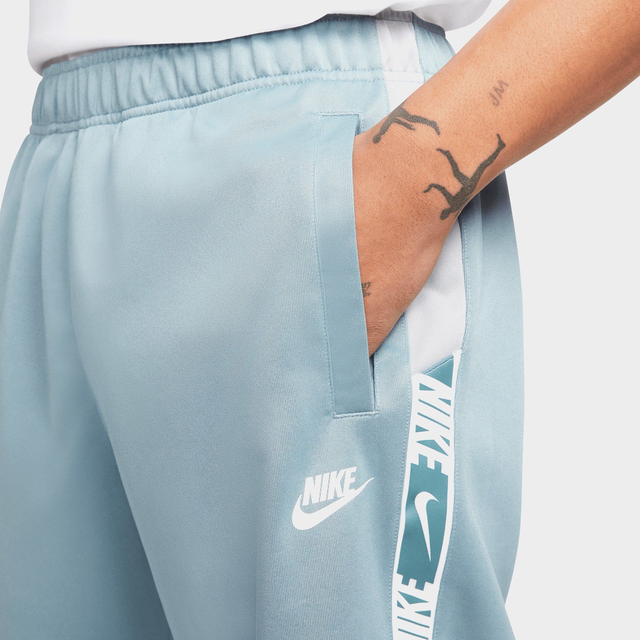 Nike Sportswear Repeat Shorts Aviator Grey / Wolf Grey - White sold by JD Sports product image thumbnail 3