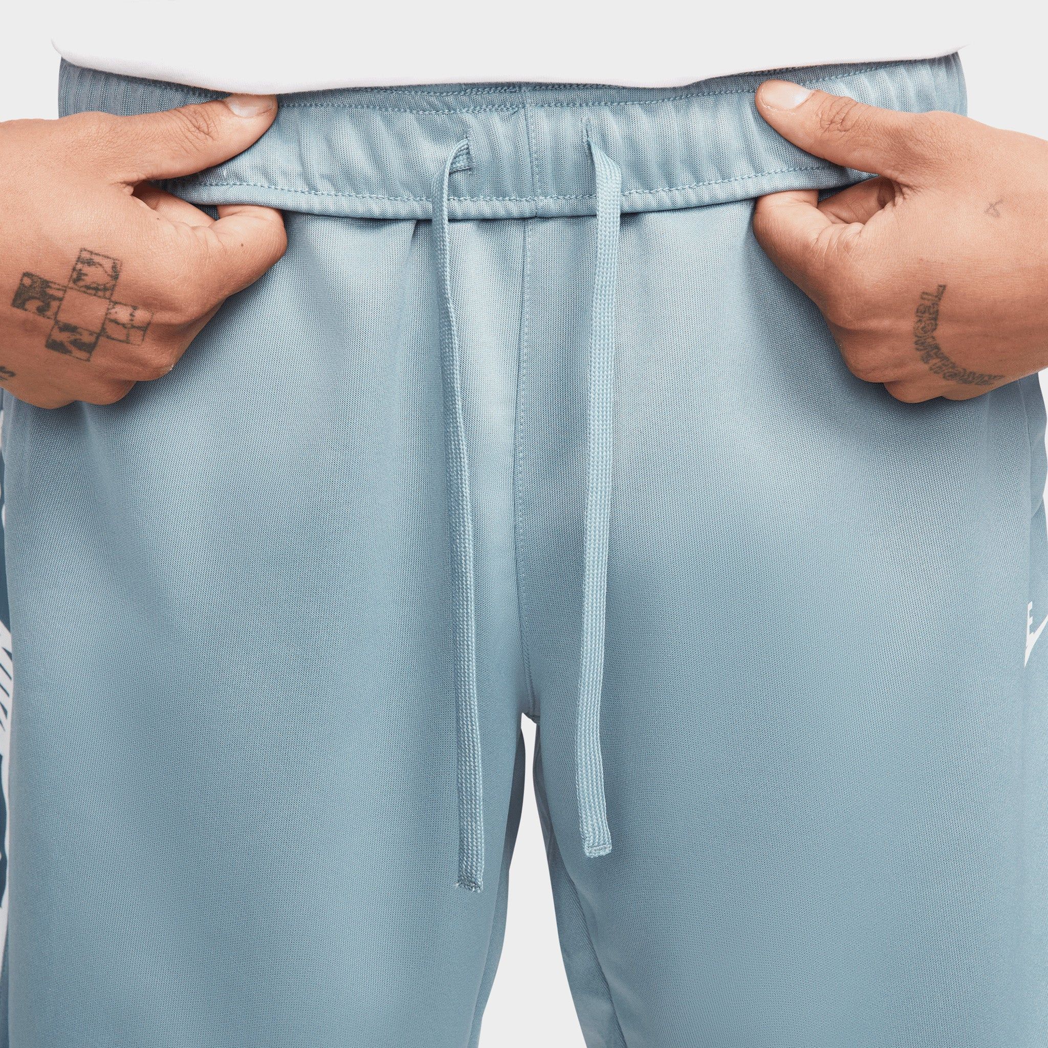 Nike Sportswear Repeat Shorts Aviator Grey / Wolf Grey - White sold by JD Sports product image thumbnail 4