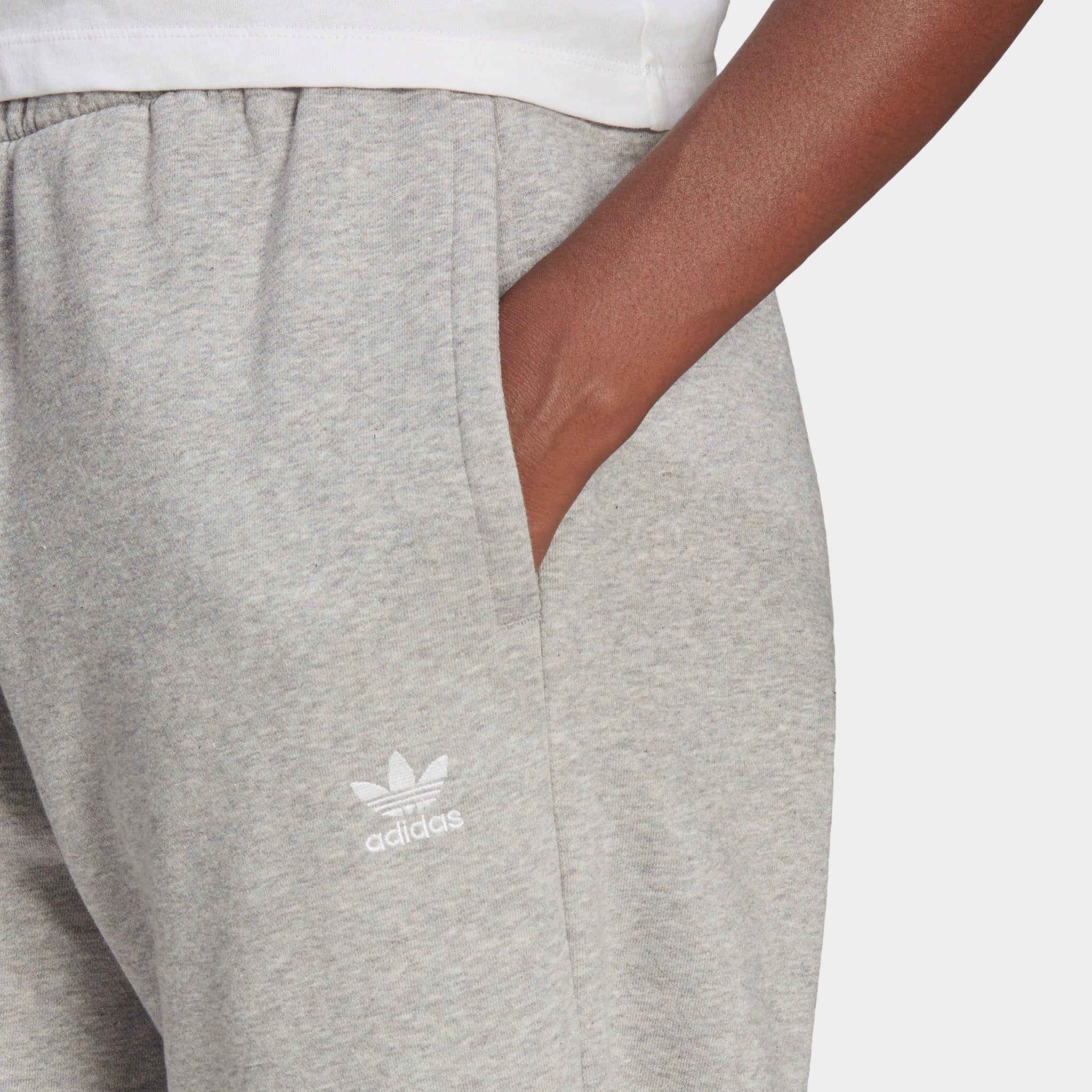 adidas Originals Women’s Adicolor Essentials Fleece Joggers / Medium Grey Heather sold by JD Sports product image thumbnail 4