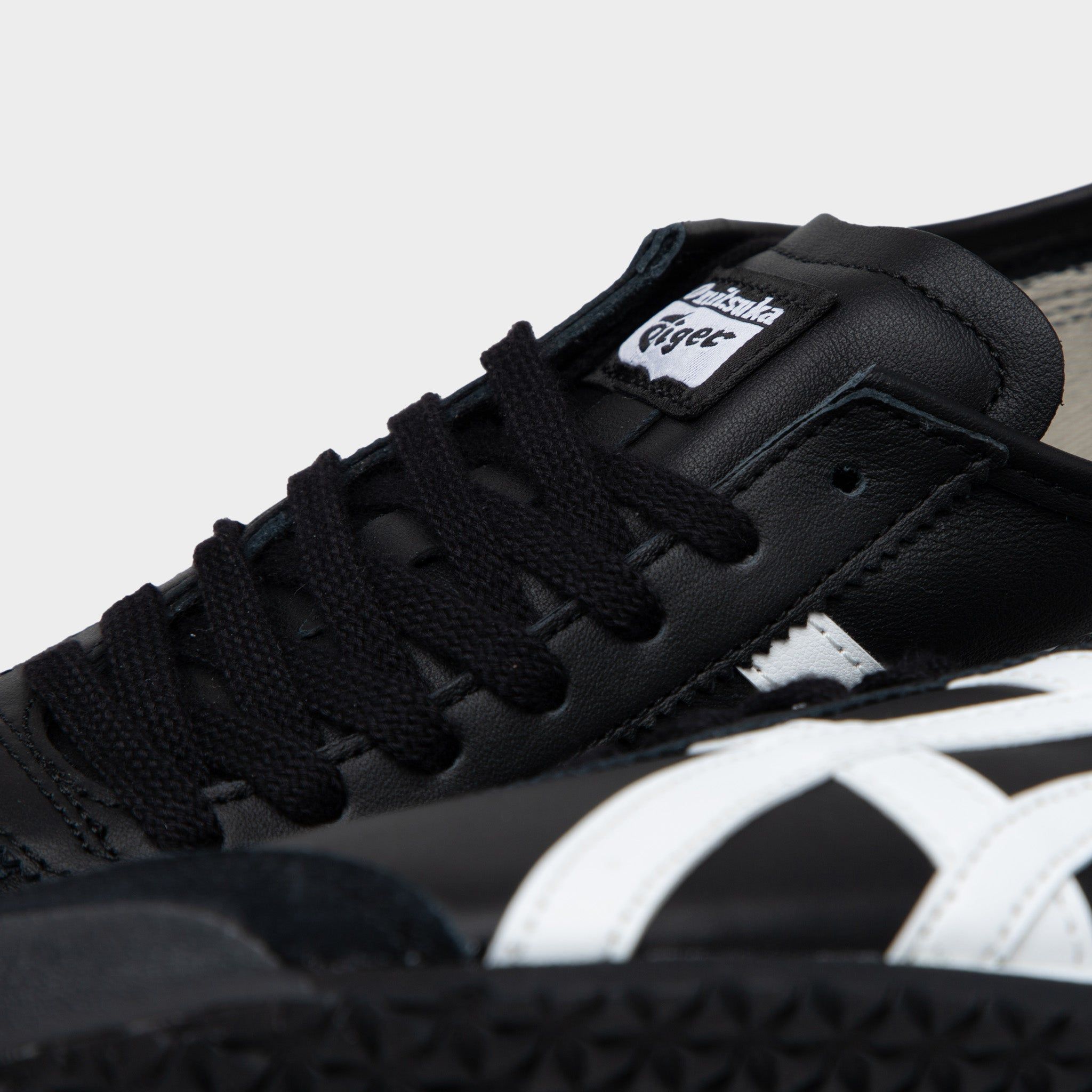 Onitsuka Tiger Mexico 66 Black / White sold by JD Sports product image thumbnail 3