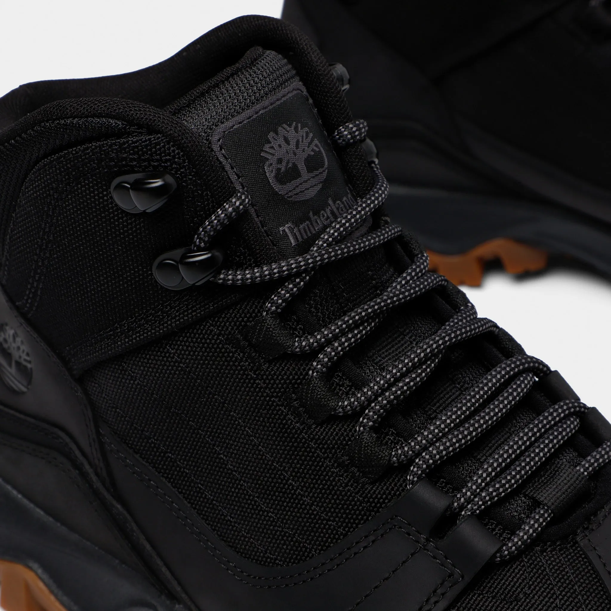 Timberland Mt.Maddsen Black / Gum sold by JD Sports product image thumbnail 3