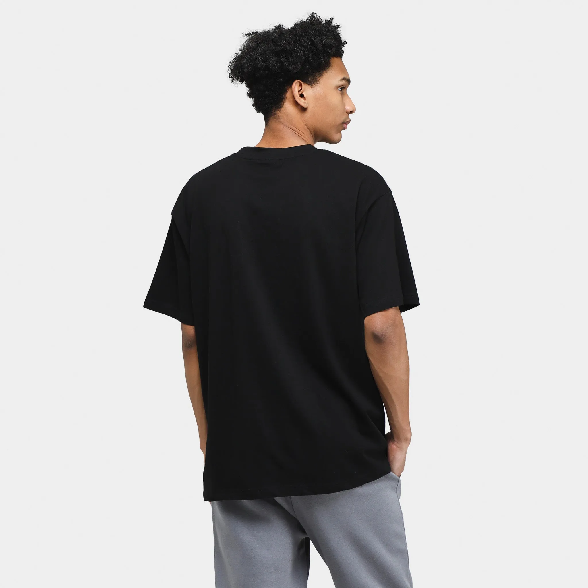 Mitchell & Ness Vancouver Grizzlies Varsity T-shirt / Black sold by JD Sports product image thumbnail 2