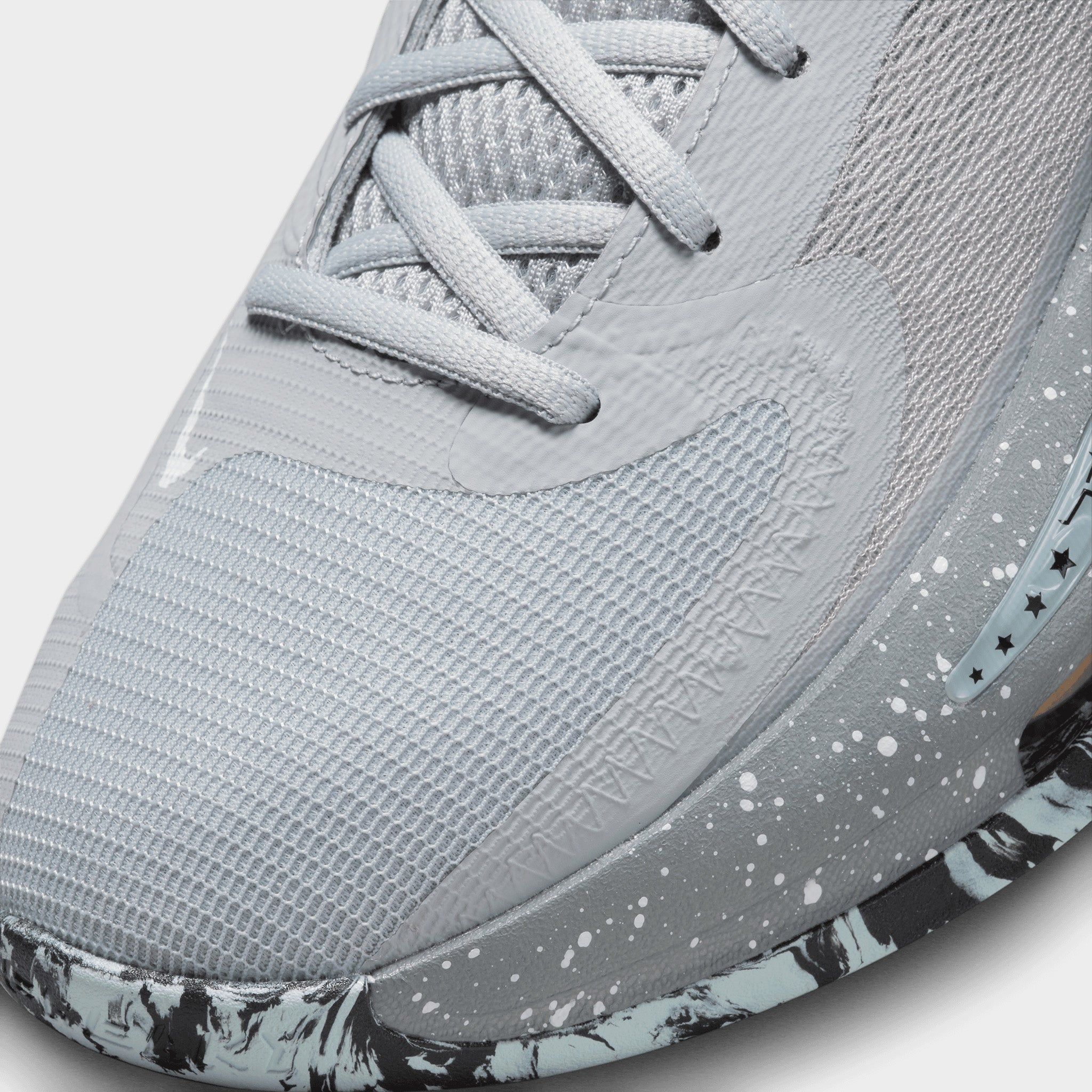 Nike Zoom Freak 4 Wolf Grey / White - Cool Grey sold by JD Sports product image thumbnail 4