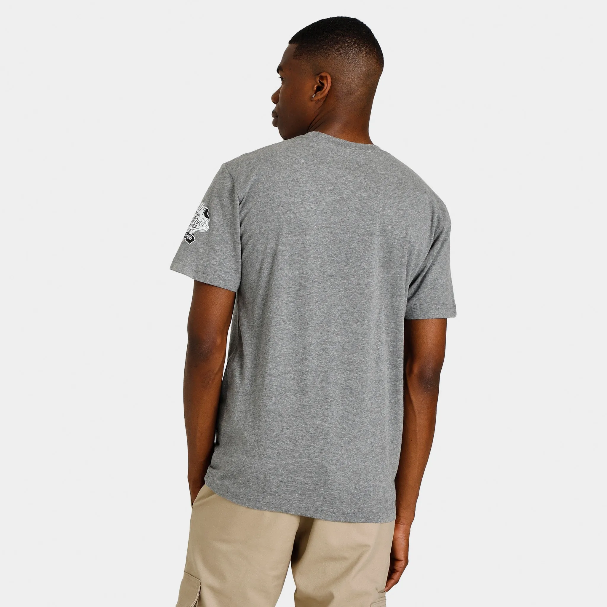 Mitchell & Ness Dodgers City Collection T-shirt / Grey sold by JD Sports product image thumbnail 2