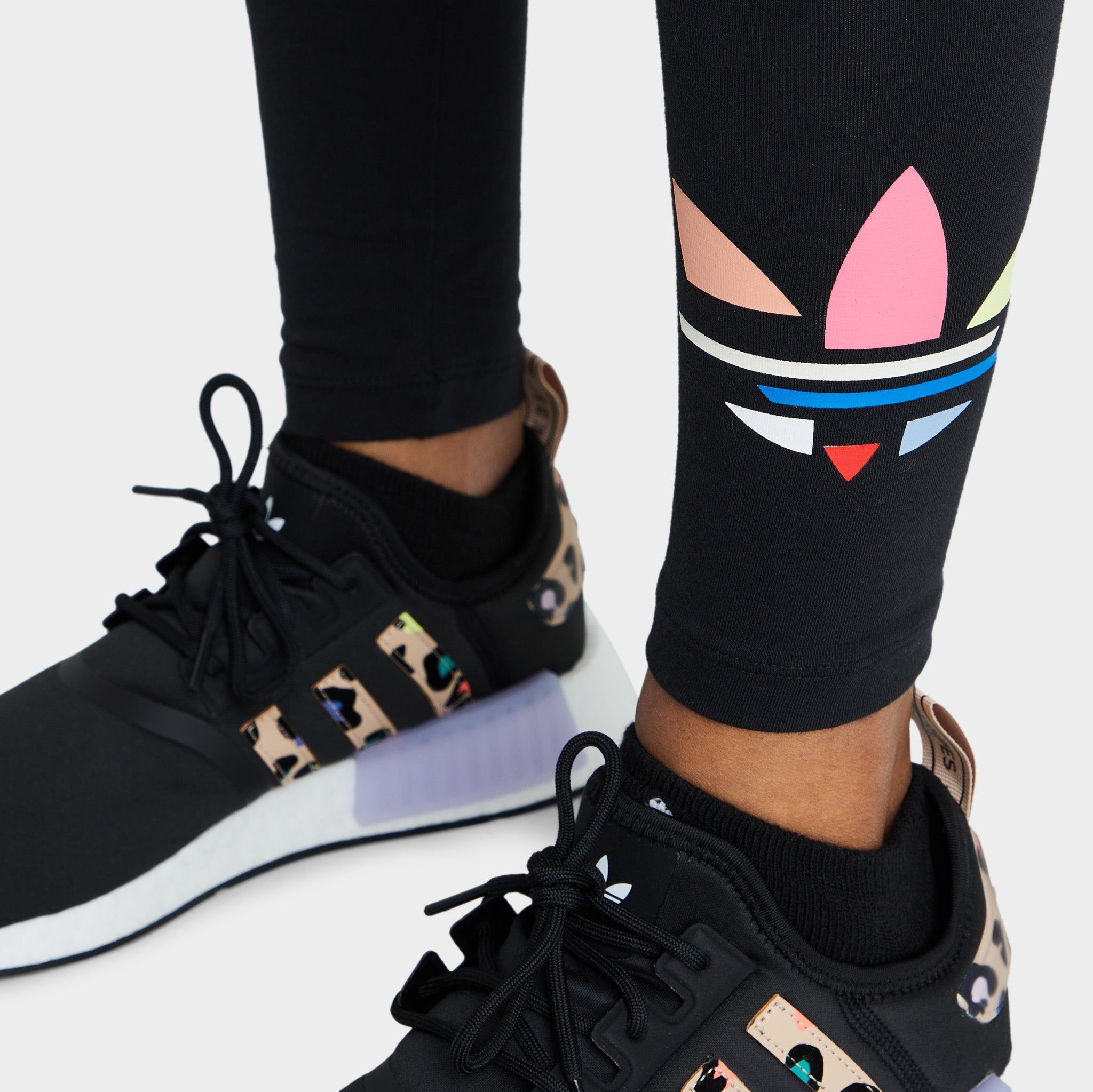 adidas Originals Women's Adicolor Shattered Trefoil Tights / Black sold by JD Sports product image thumbnail 5
