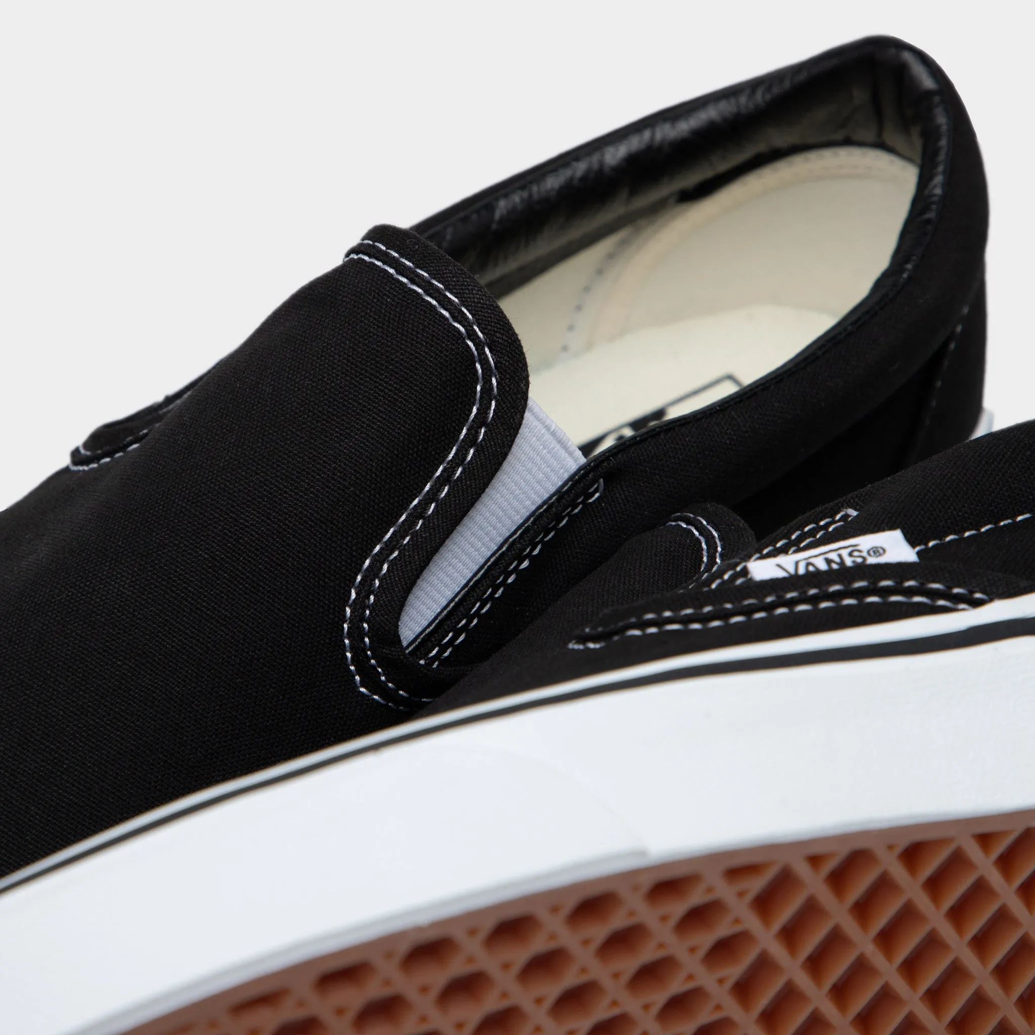 Vans Classic Slip-On / Black sold by JD Sports product image thumbnail 3