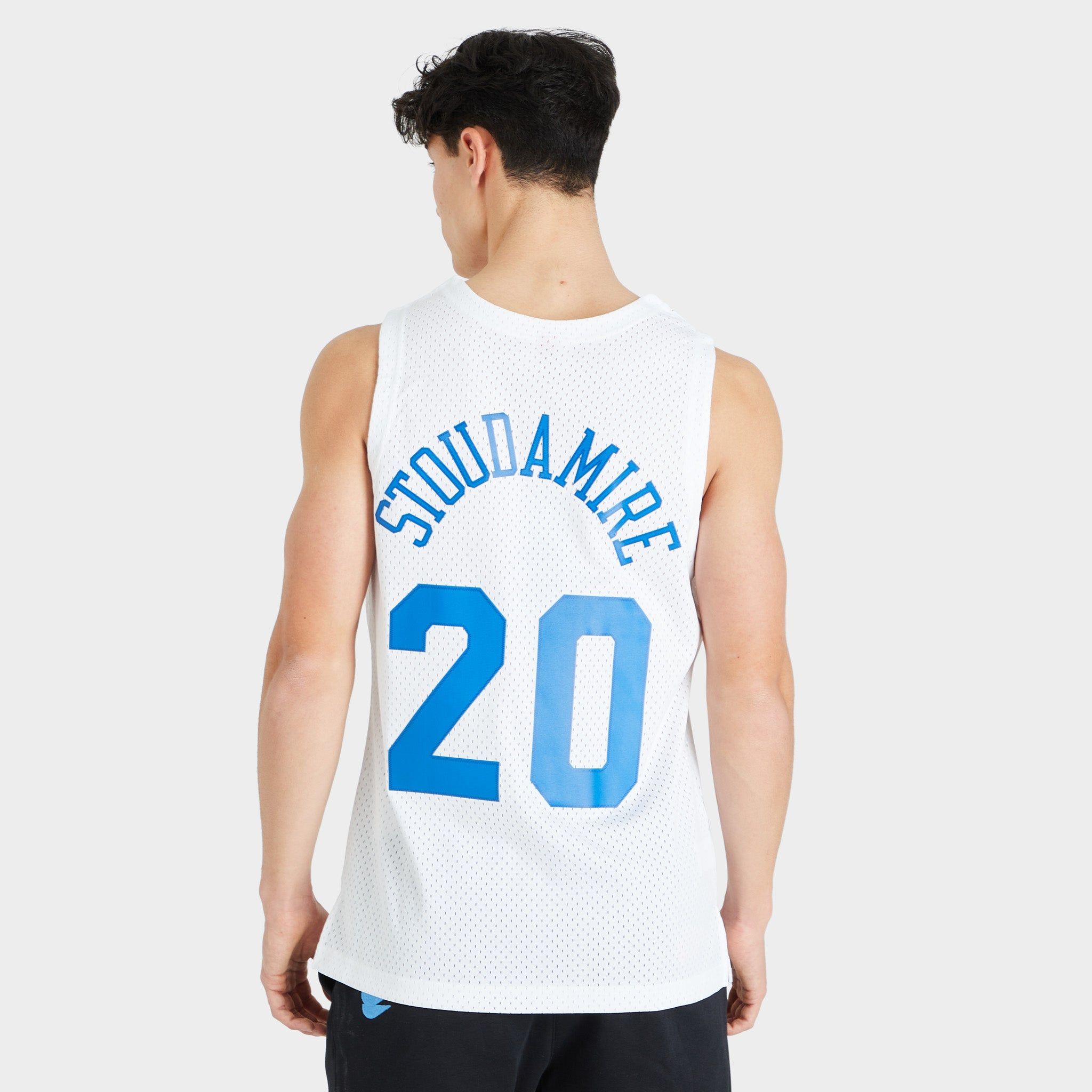 Mitchell & Ness NBA Toronto Huskies Damon Stoudamire Swingman Jersey / White sold by JD Sports product image thumbnail 2