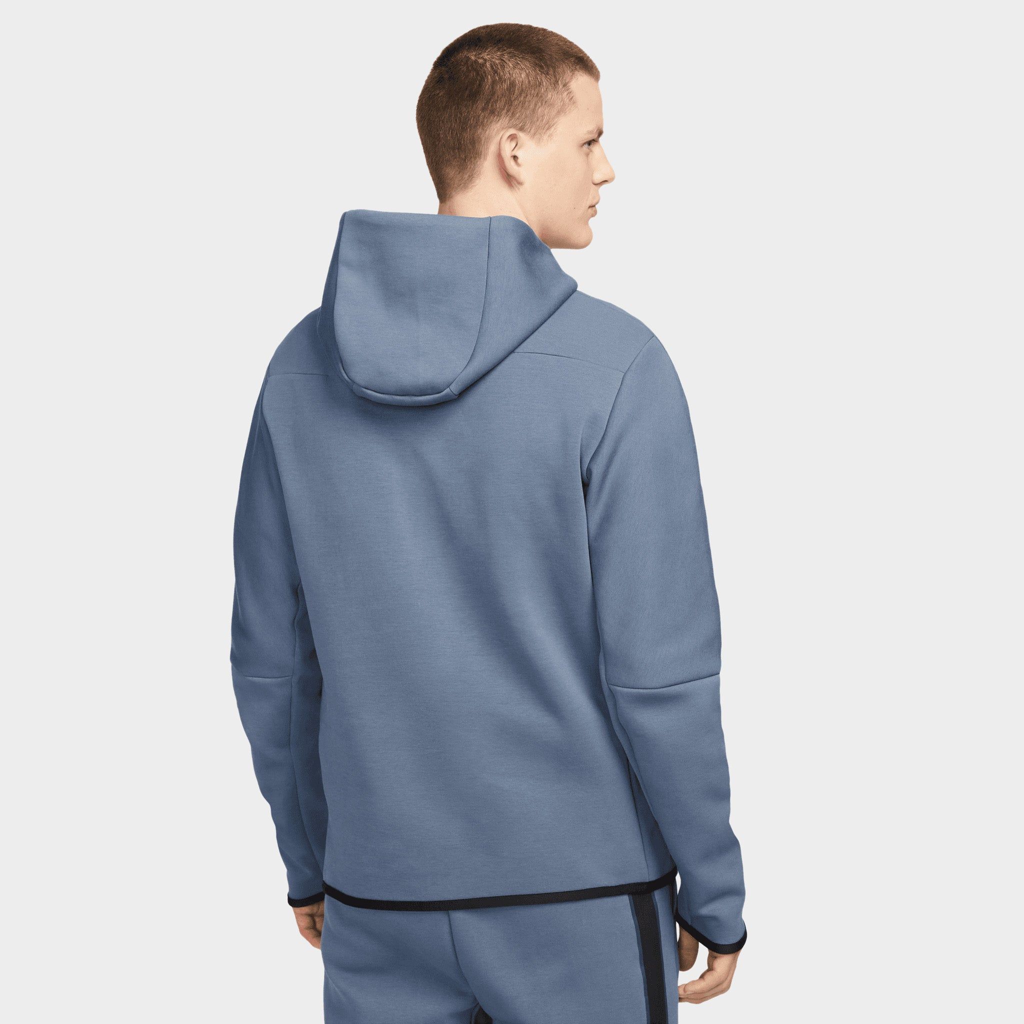 Nike Sportswear Tech Fleece Full-Zip Hoodie Diffused Blue / Black sold by JD Sports product image thumbnail 2