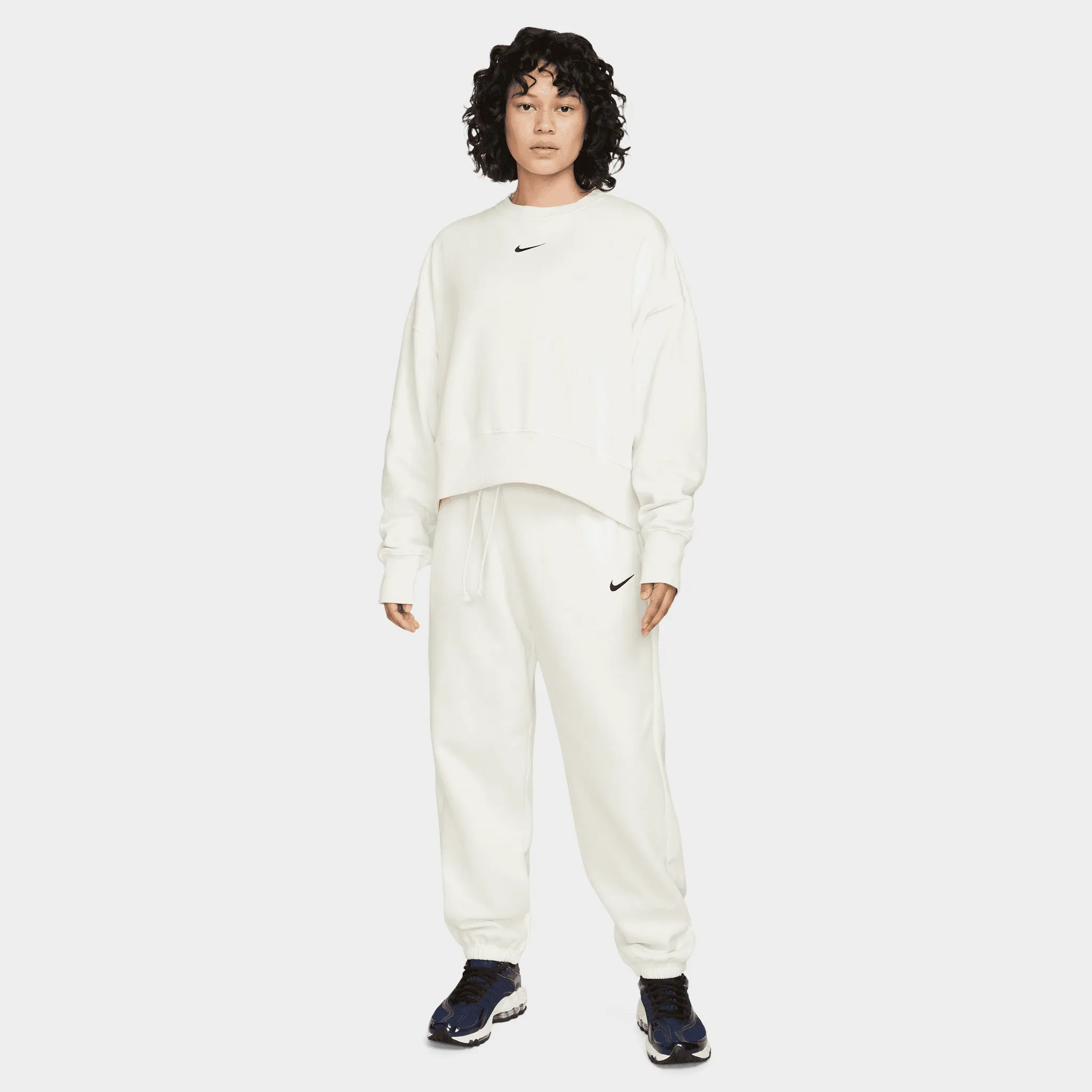 Nike Sportswear Women's Phoenix Fleece Over-Oversized Crewneck Sail / Black sold by JD Sports product image thumbnail 4