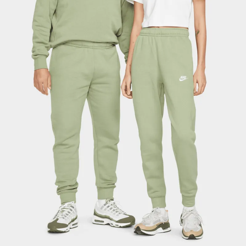 Nike Sportswear Club Fleece Joggers Oil Green / Oil Green - White sold by JD Sports
