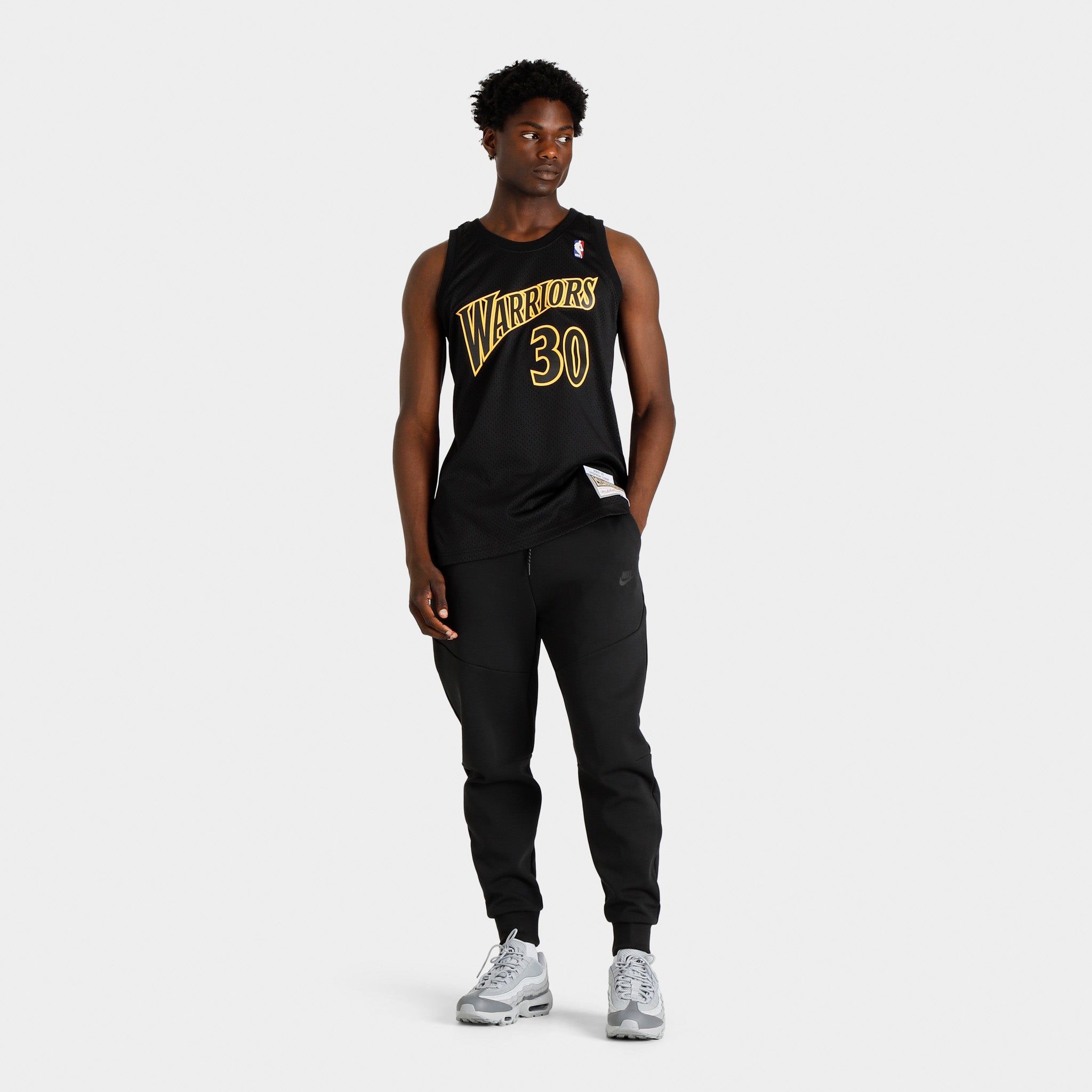 Mitchell & Ness Stephen Curry Dynamic Swingman Jersey / Black sold by JD Sports product image thumbnail 5