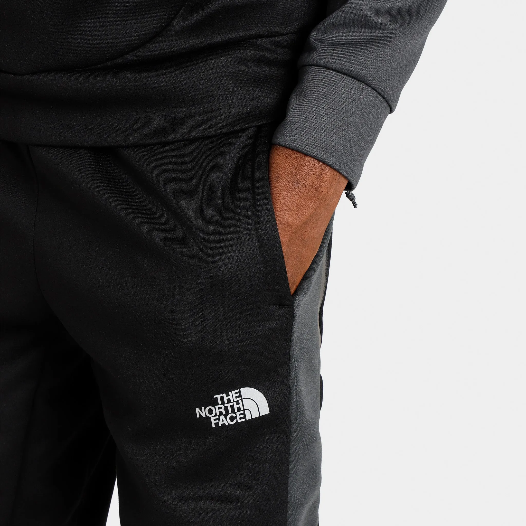 The North Face Kaveh Joggers TNF Black / Asphalt Grey sold by JD Sports product image thumbnail 5