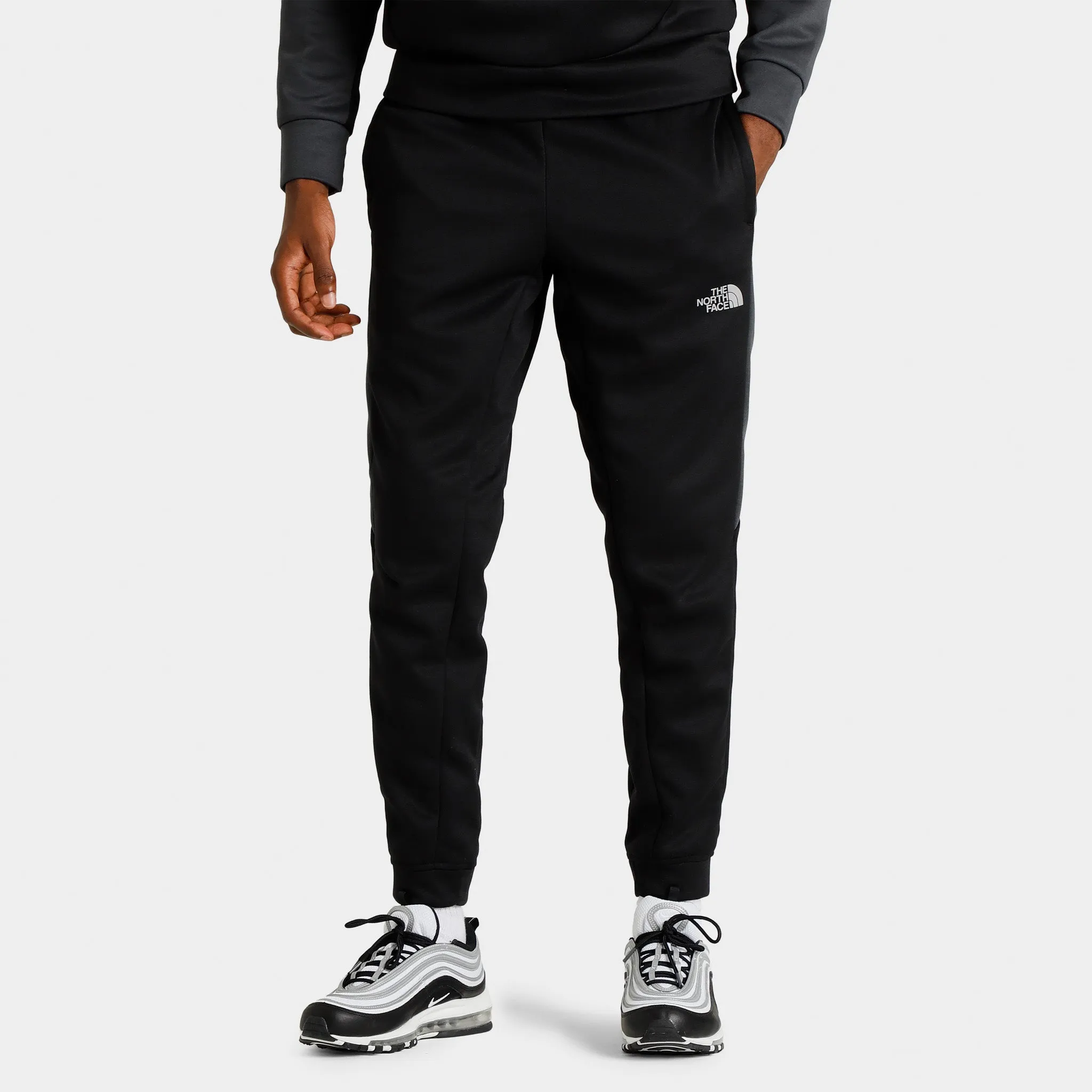 The North Face Kaveh Joggers TNF Black / Asphalt Grey sold by JD Sports