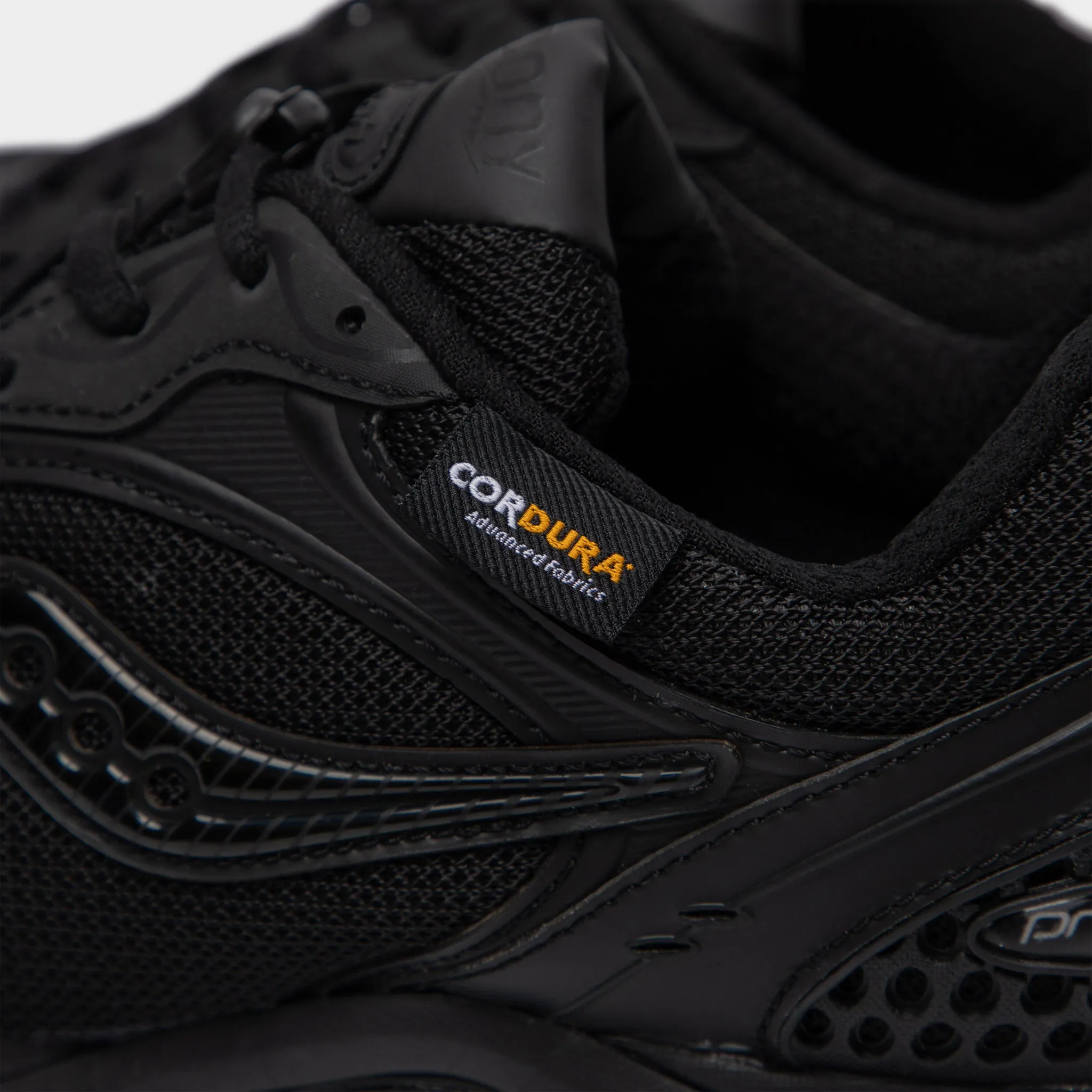 Saucony ProGrid Triumph 4 / Black sold by JD Sports product image thumbnail 3