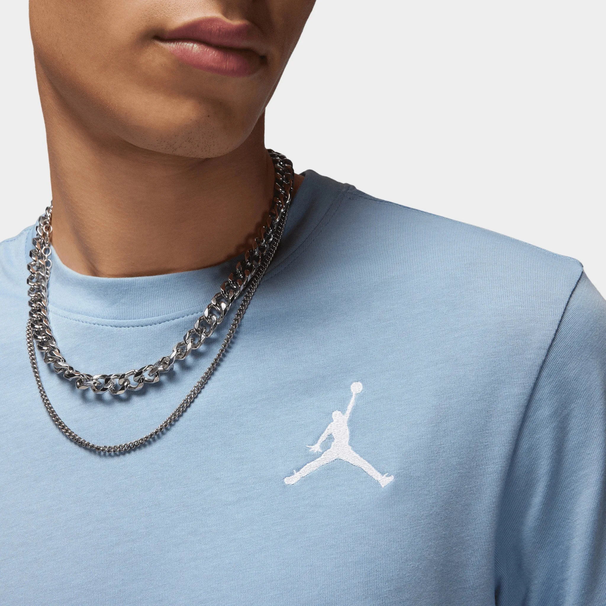 Jordan Jumpman Emblem T-shirt Blue Grey / White sold by JD Sports product image thumbnail 4