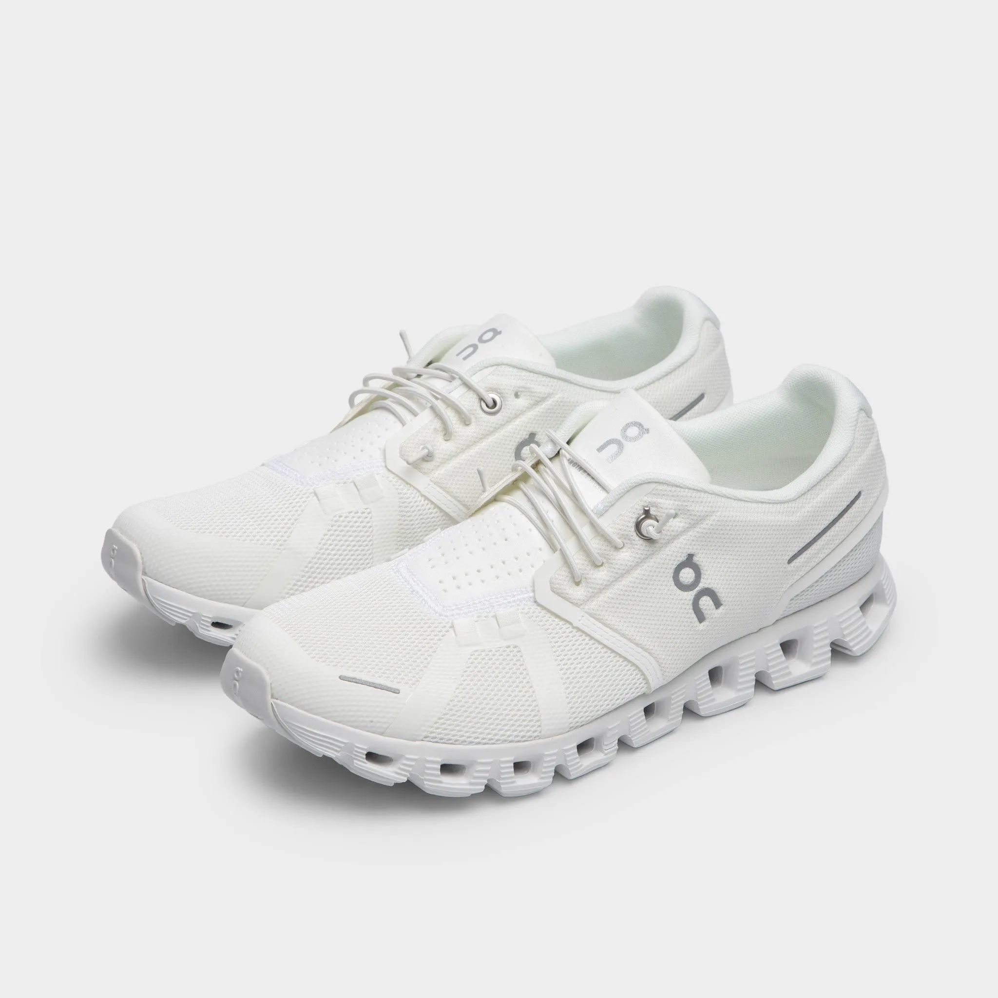 On Cloud 5 Undyed / White sold by JD Sports product image thumbnail 2