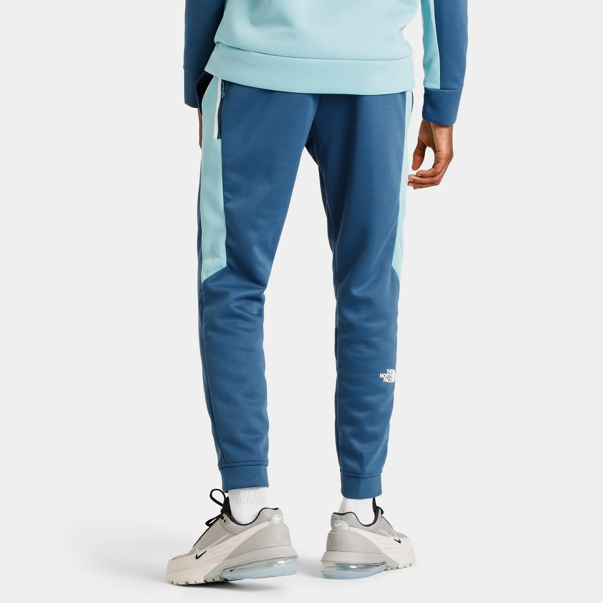 The North Face Kaveh Joggers Shady Blue / Reef Waters sold by JD Sports product image thumbnail 2