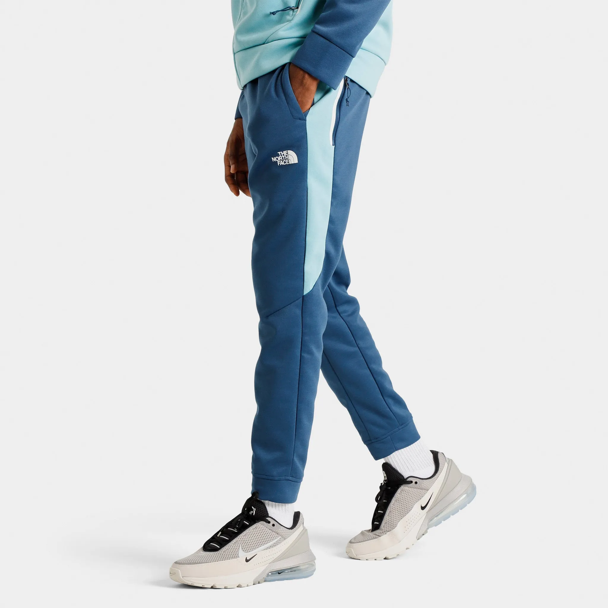 The North Face Kaveh Joggers Shady Blue / Reef Waters sold by JD Sports product image thumbnail 4