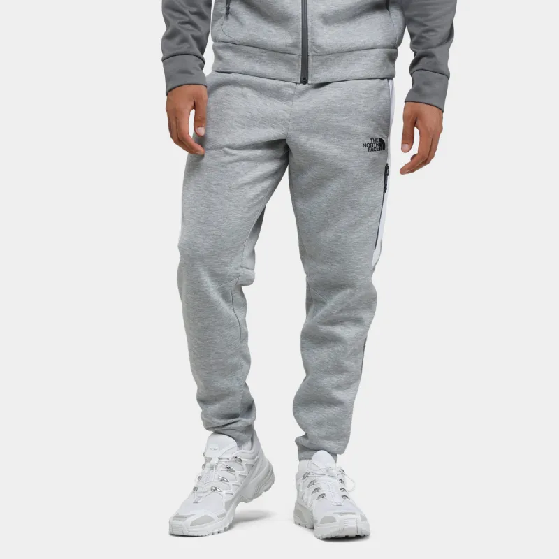 The North Face Kaveh Joggers Light Grey Heather / TNF White sold by JD Sports