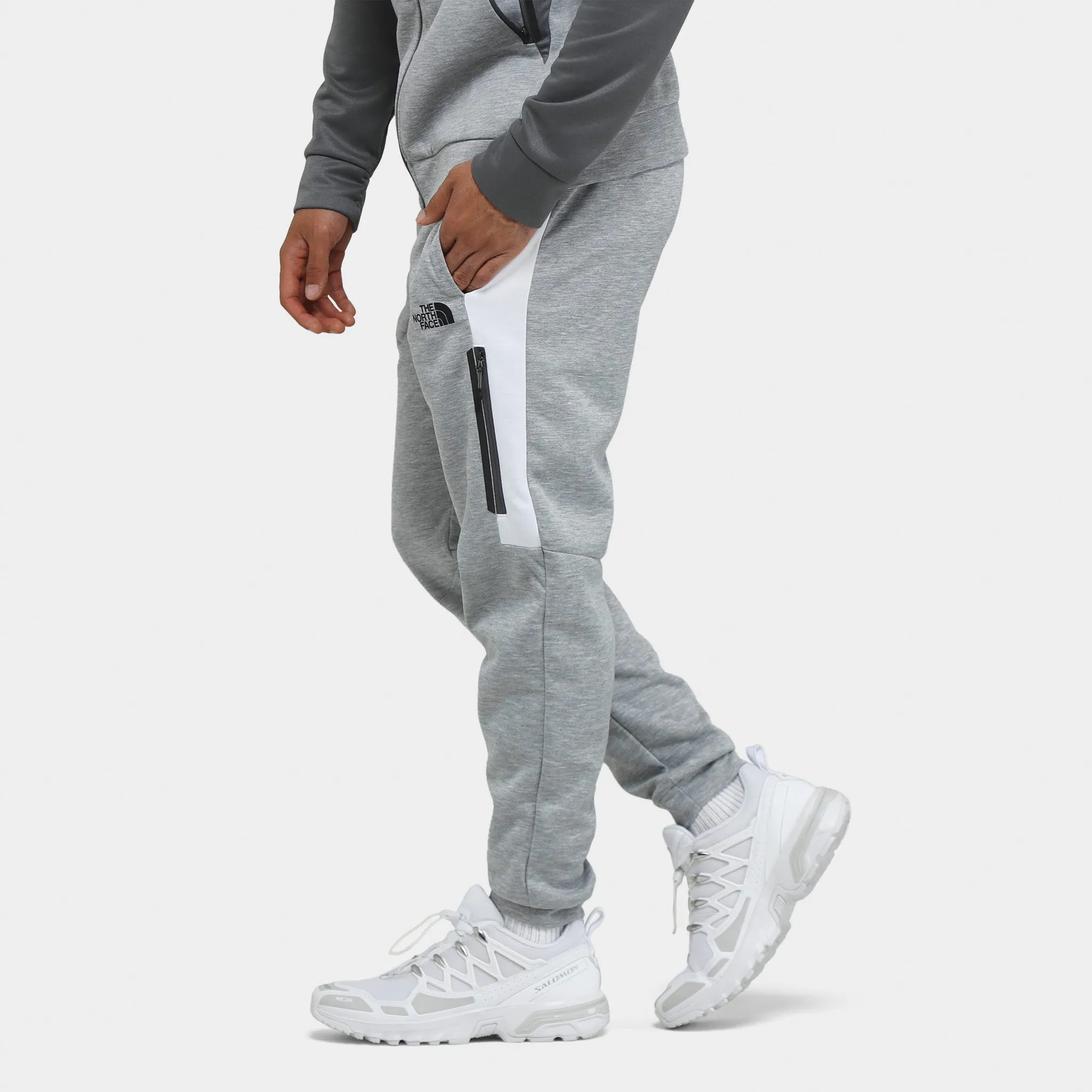 The North Face Kaveh Joggers Light Grey Heather / TNF White sold by JD Sports product image thumbnail 4