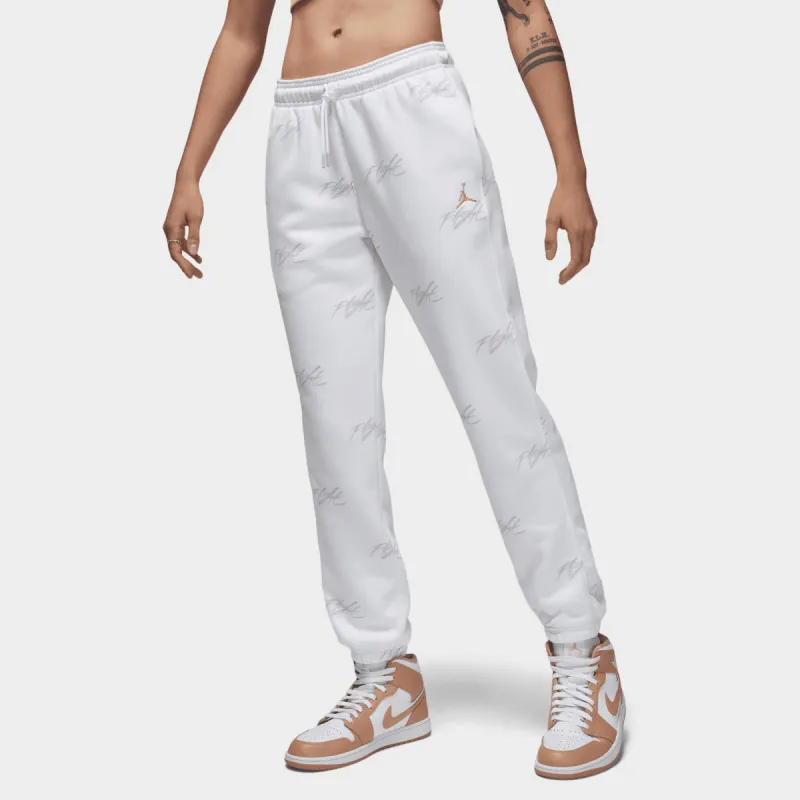 Jordan Women's Brooklyn Fleece Pants / White sold by JD Sports