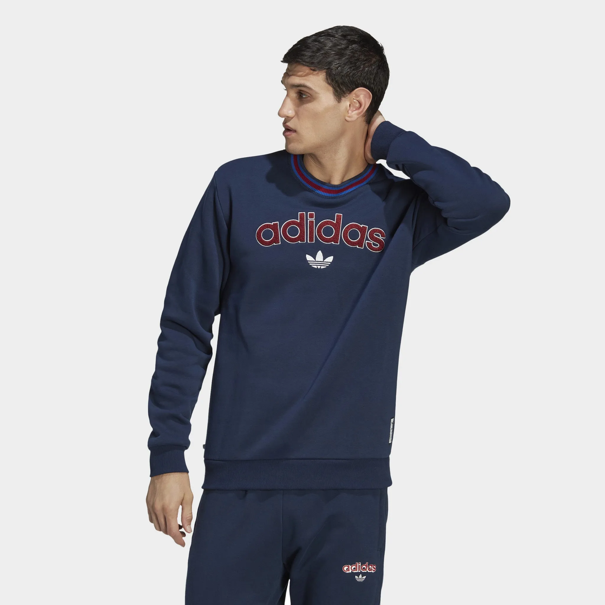 adidas Collegiate Crewneck Collegiate Navy / Collegiate Navy sold by JD Sports
