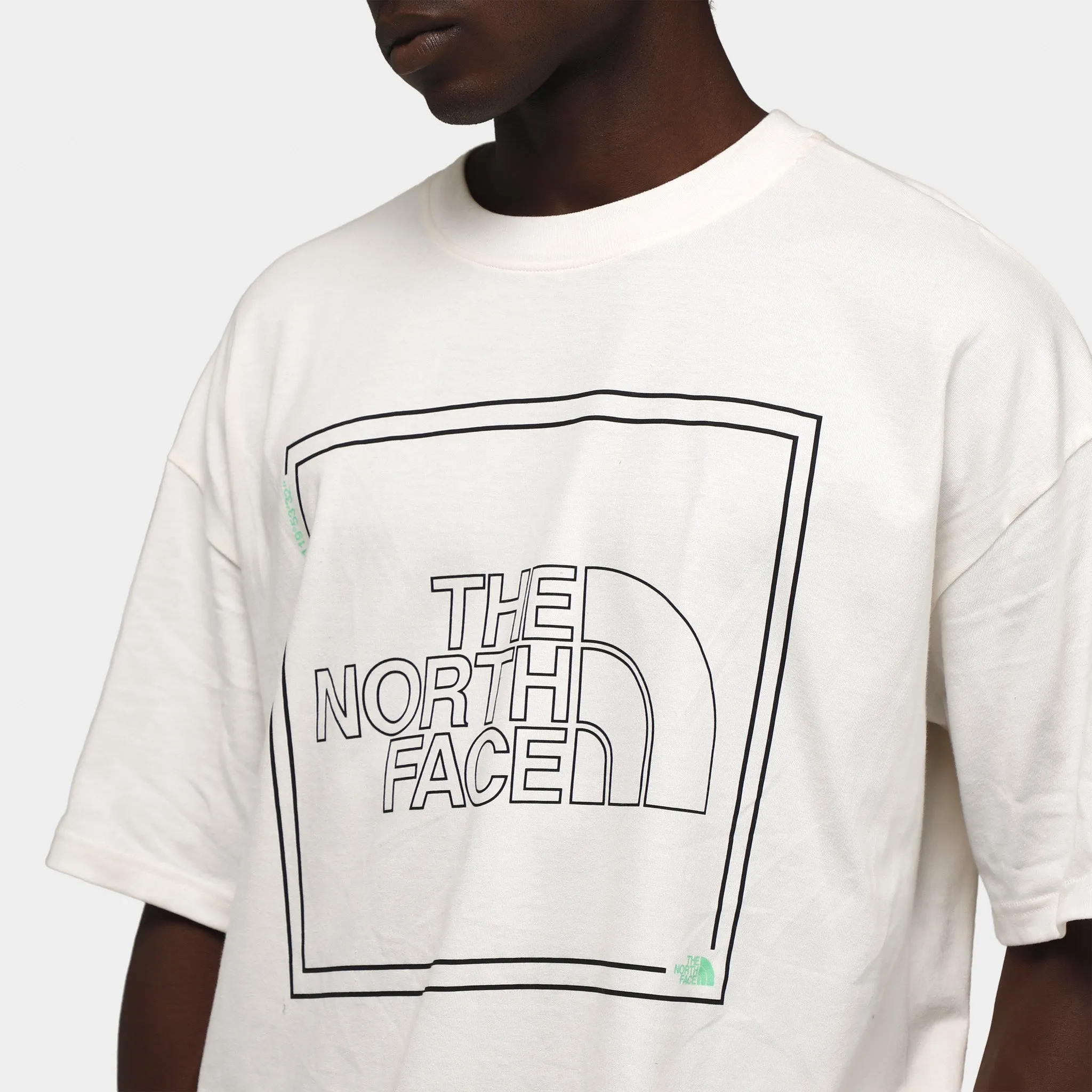 The North Face Coordinates Box Fit T-shirt Gardenia White / TNF Black sold by JD Sports product image thumbnail 4