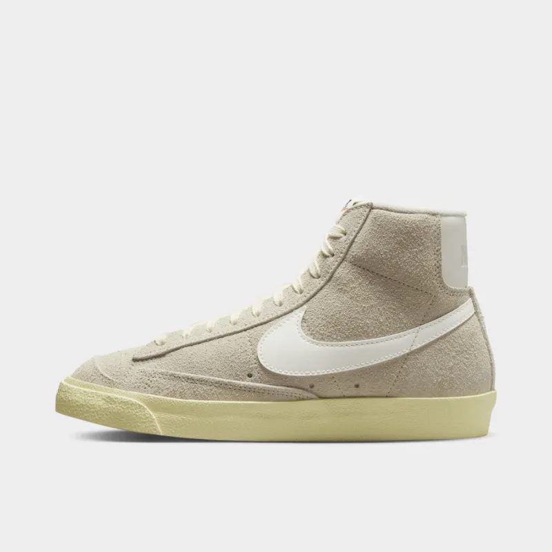 Nike Women's Blazer Mid '77 Vintage Light Bone / Alabaster - Sail sold by JD Sports