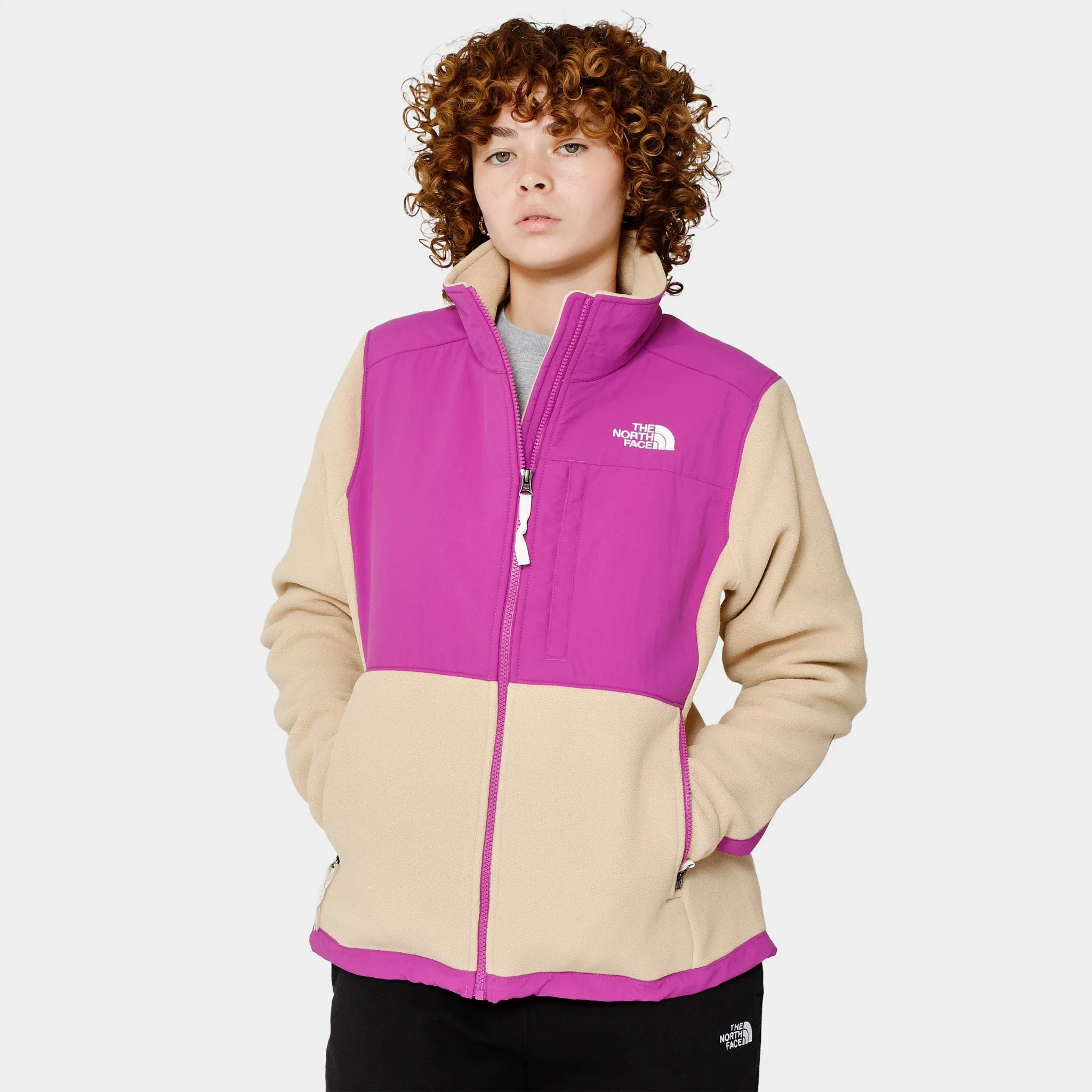 The North Face Women's Denali Jacket Khaki Stone / Purple Cactus Flower - Gardenia White sold by JD Sports