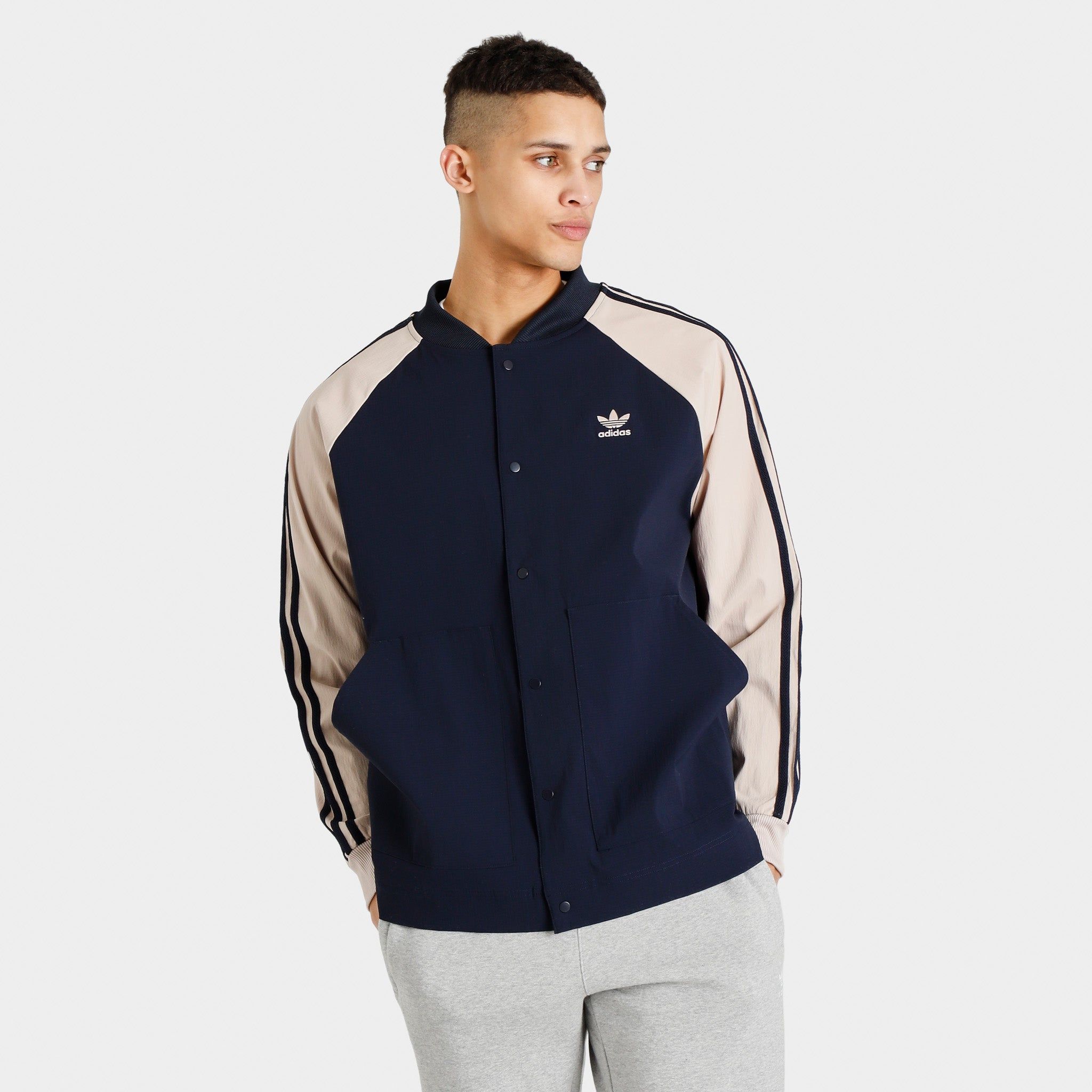ウォーキング・ランニングウェア adidas superstar trunk jacket ウォーキング・ランニングウェア adidas superstar trunk jacket