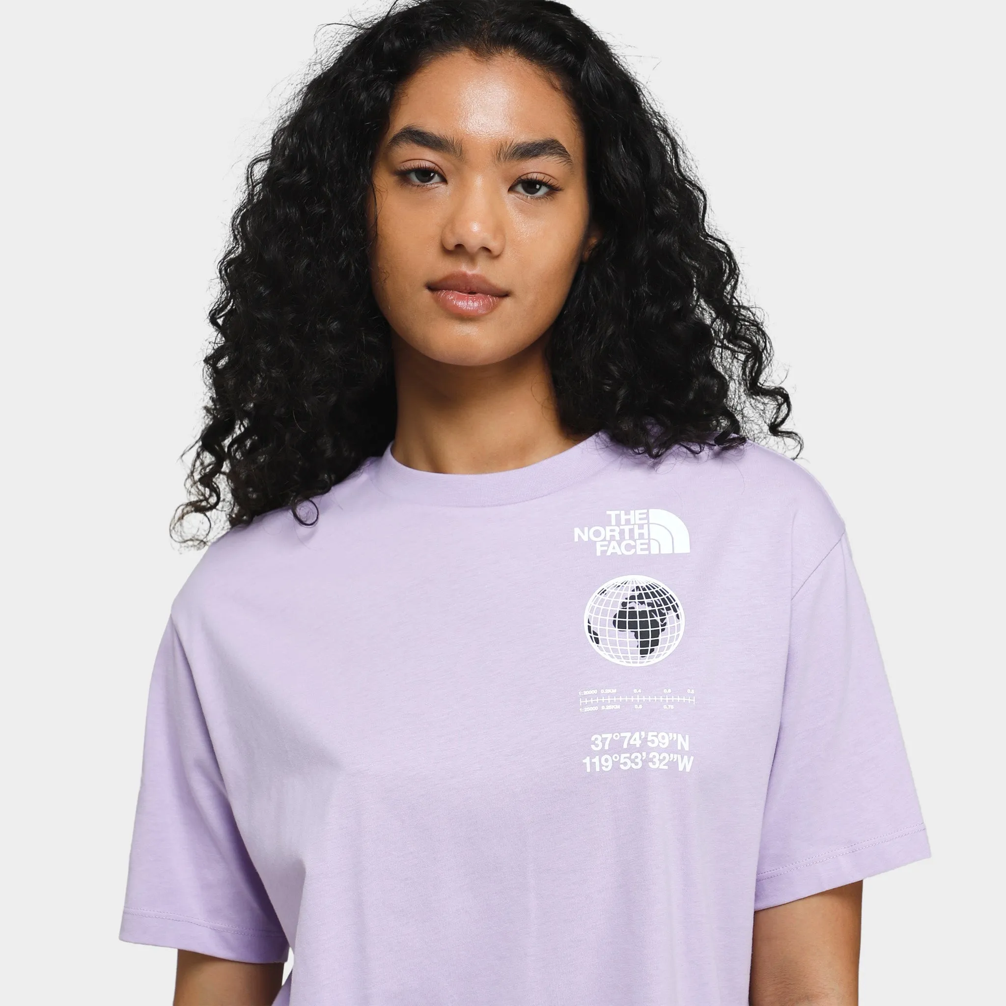 The North Face Women's Oversized Energy Graphic T-shirt / Lite Lilac sold by JD Sports product image thumbnail 3