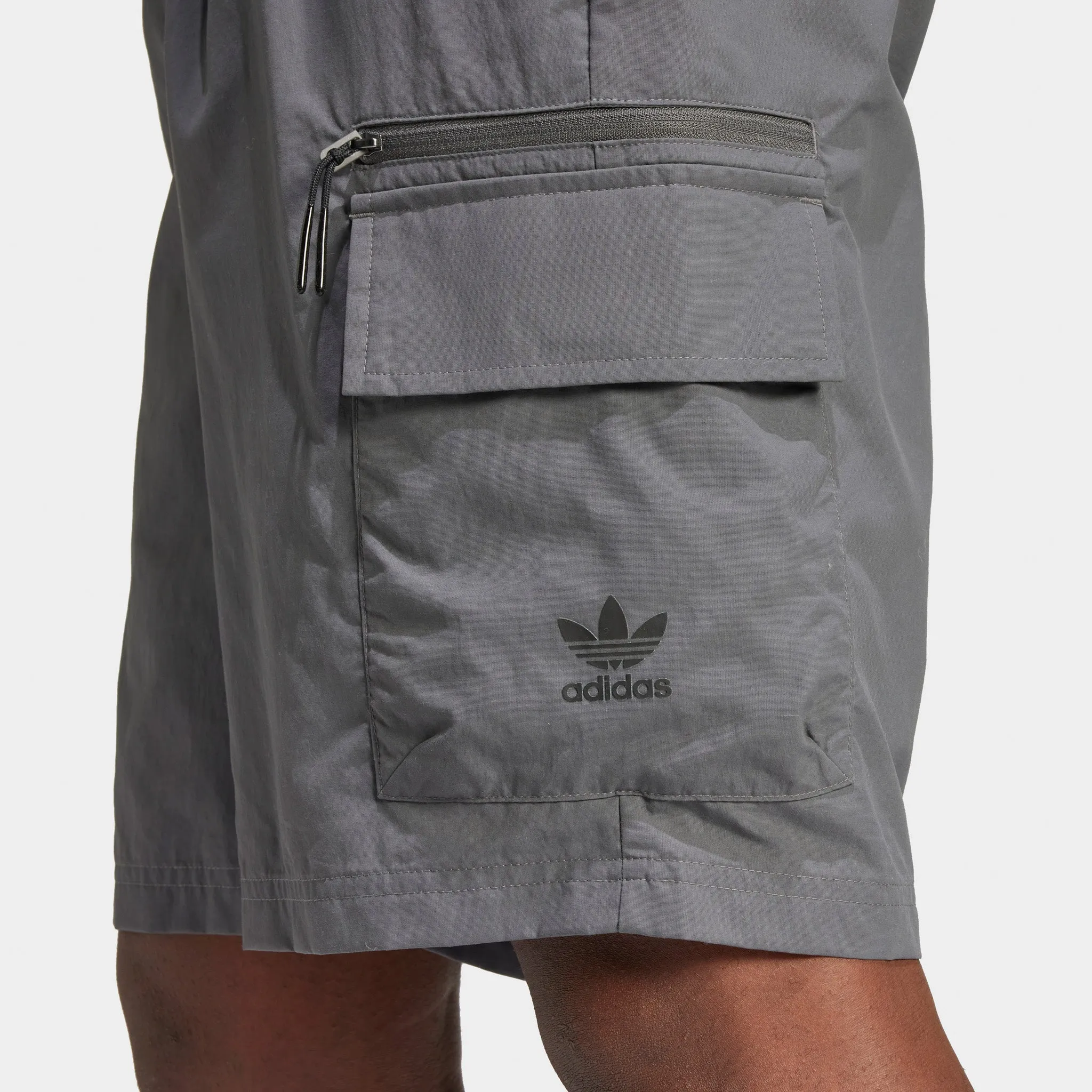 adidas Originals Cargo Shorts / Grey Five | Parallel