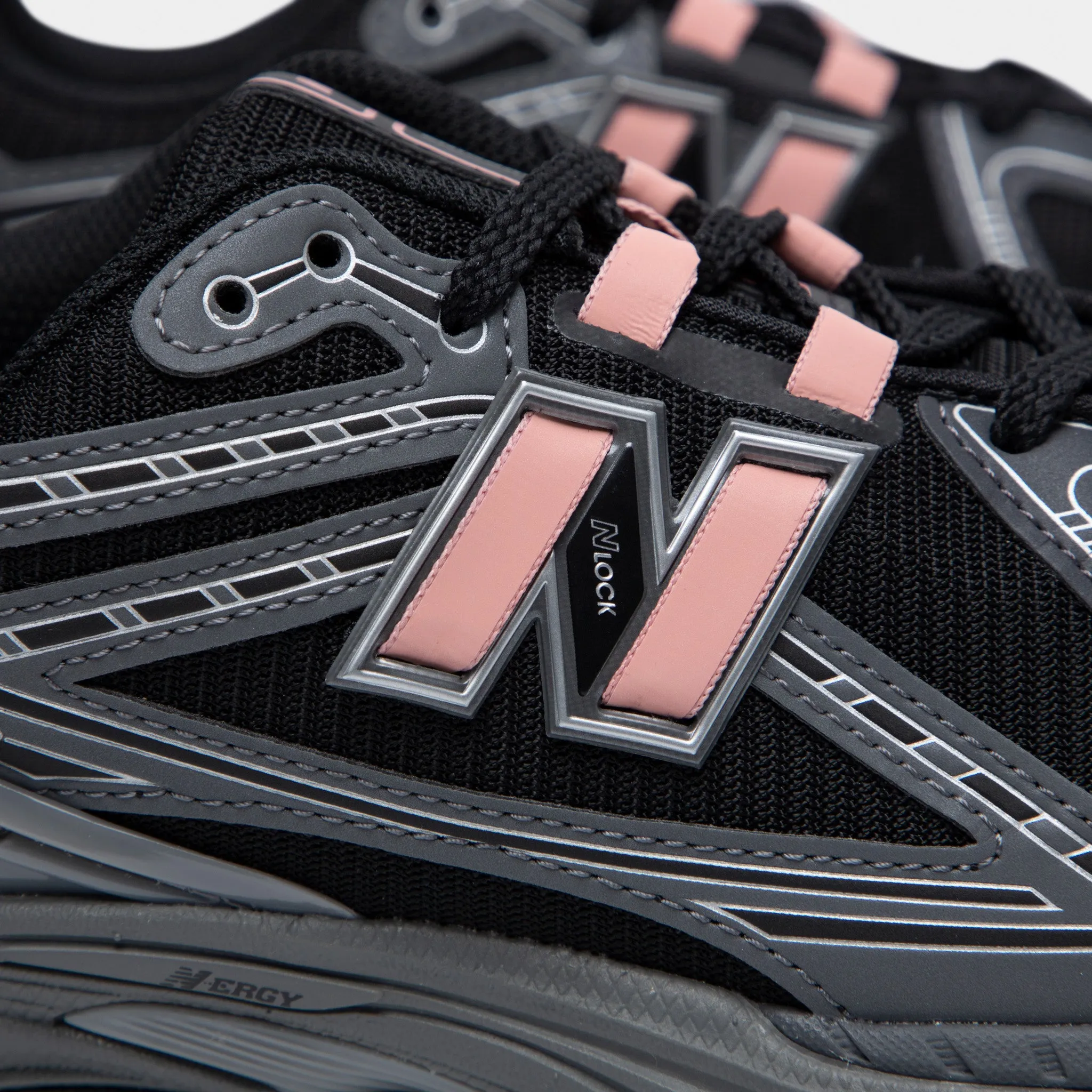 New Balance M1906RHC Black / Pink Moon - Magnet sold by JD Sports product image thumbnail 3