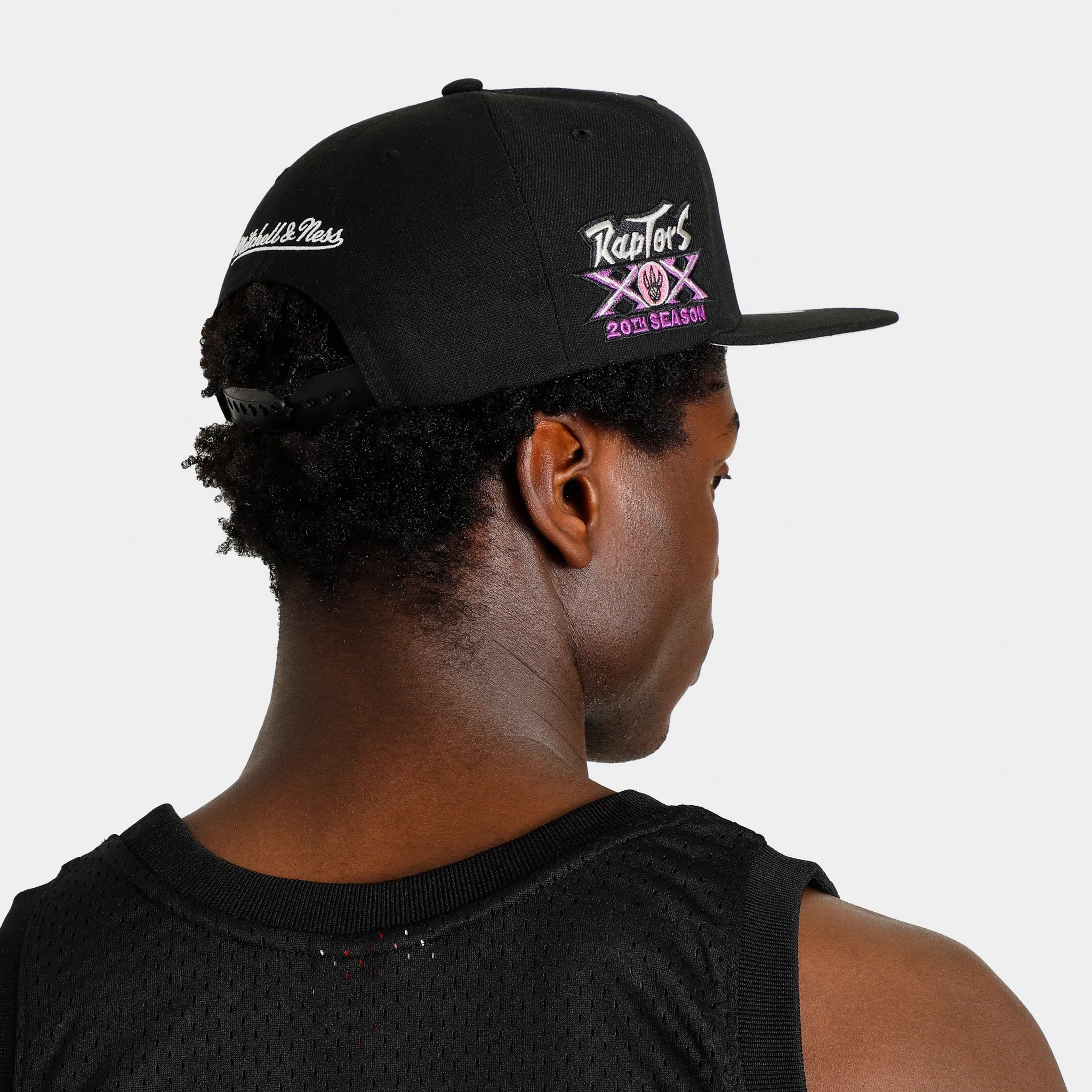 Mitchell & Ness Toronto Raptors Neon Tropical Snapback / Black sold by JD Sports product image thumbnail 3