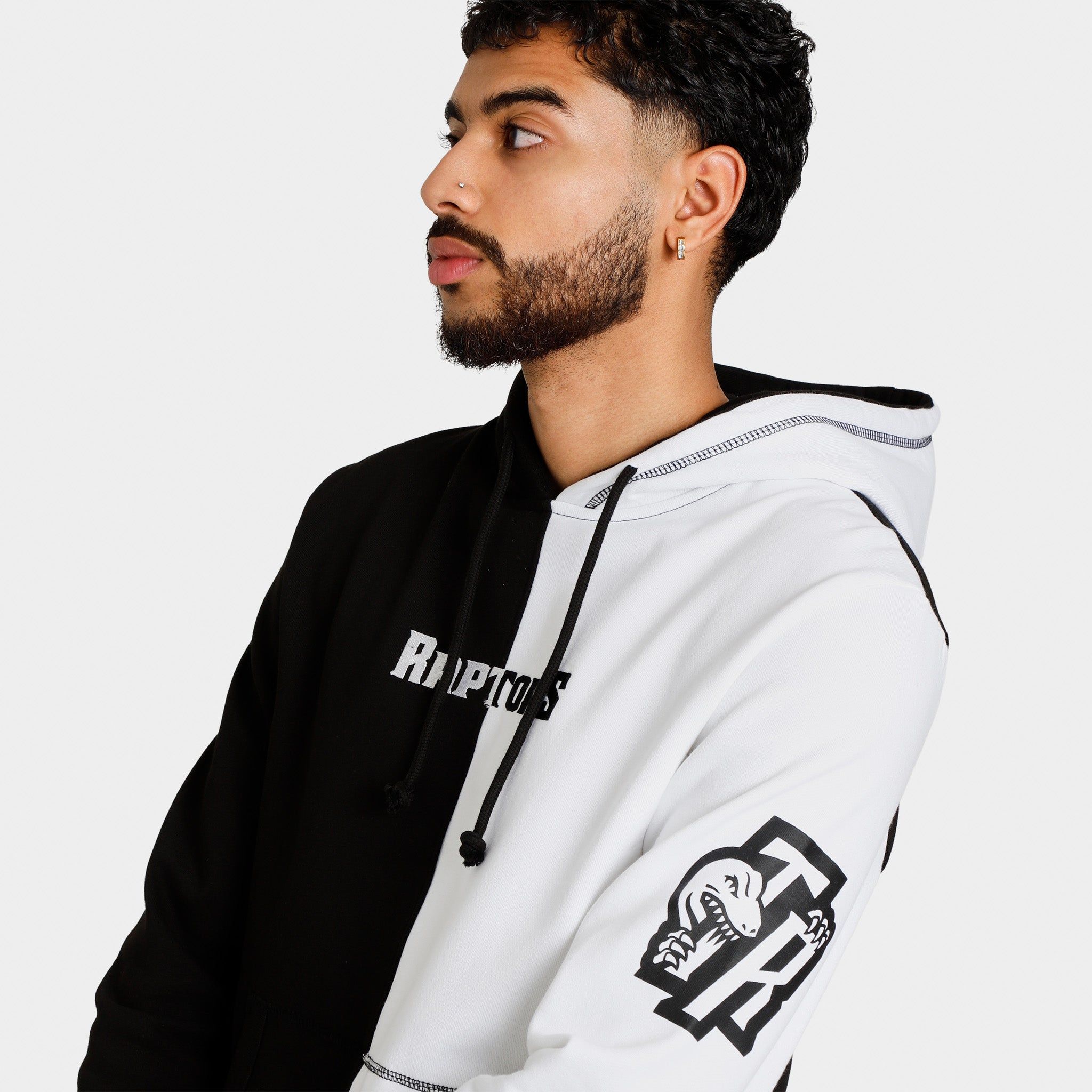Mitchell & Ness Toronto Raptors Night & Day Pullover Hoodie Black / White sold by JD Sports product image thumbnail 3