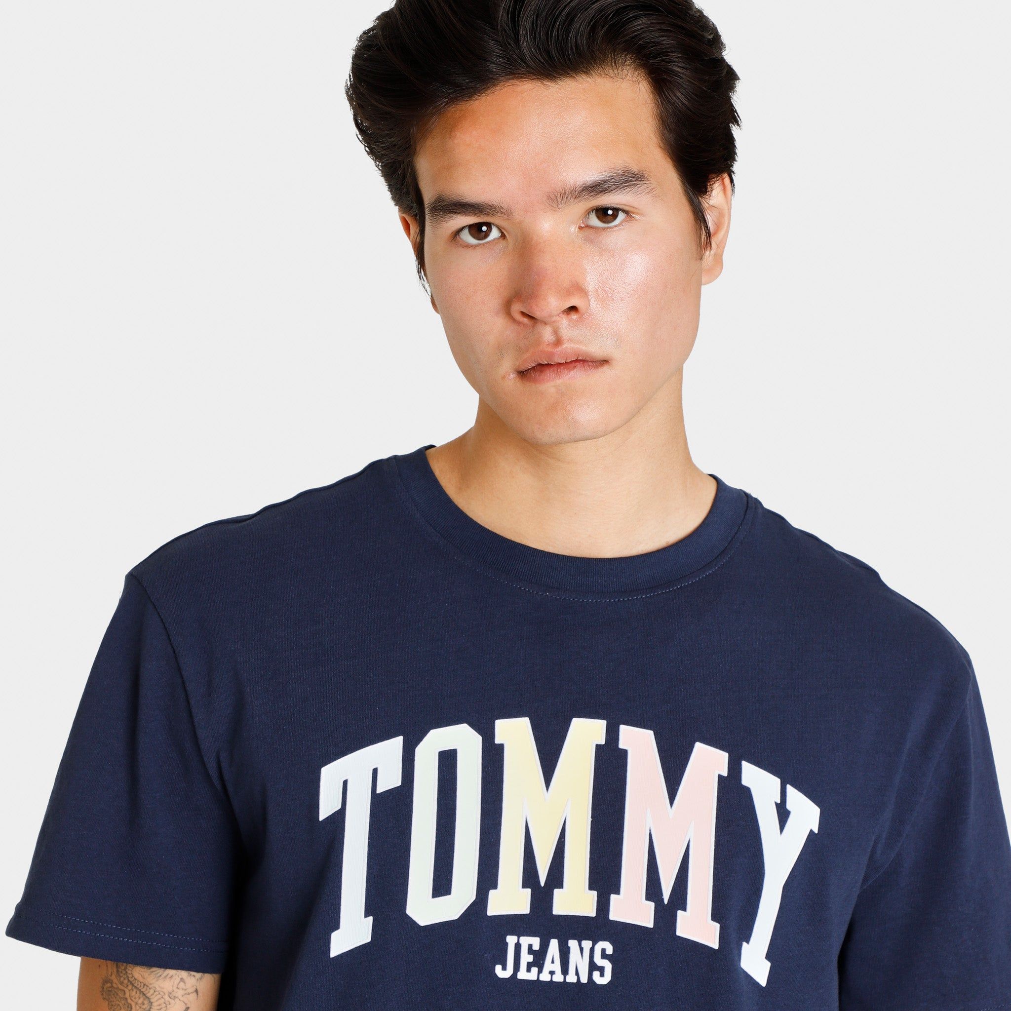 Tommy Jeans College Pop T-shirt / Twilight Navy sold by JD Sports product image thumbnail 3