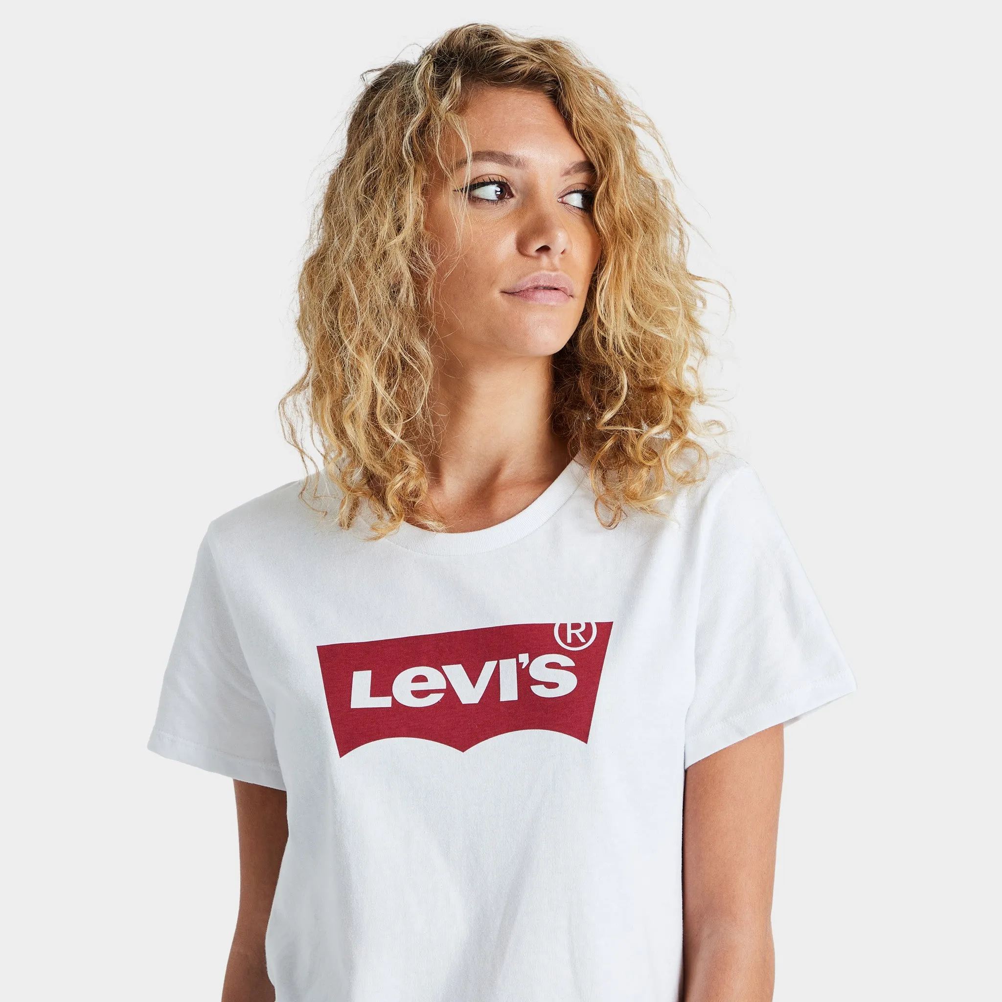 Levi's Women's The Perfect T-shirt / Core Housemark White sold by JD Sports product image thumbnail 3