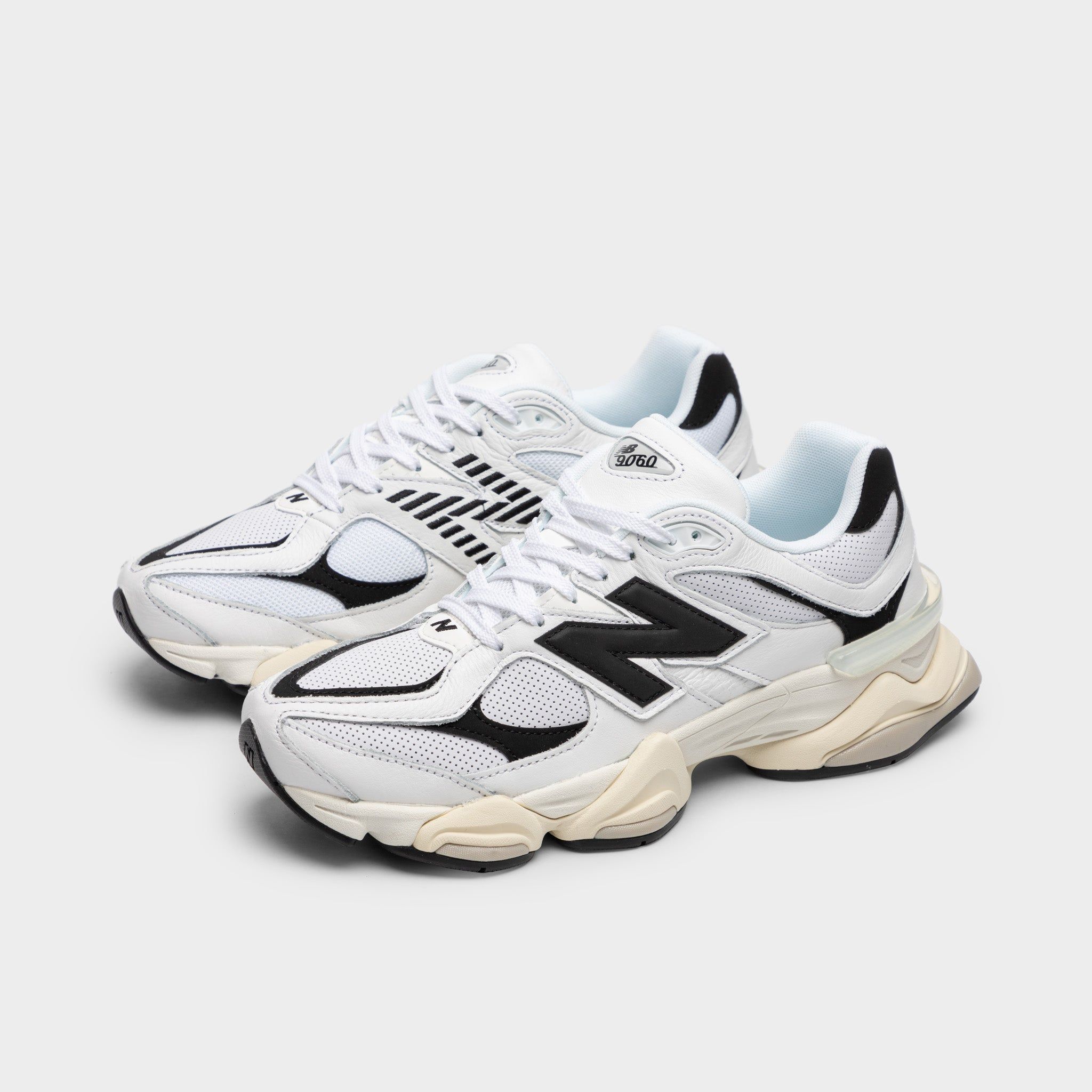 New Balance U9060AAB / White sold by JD Sports product image thumbnail 2