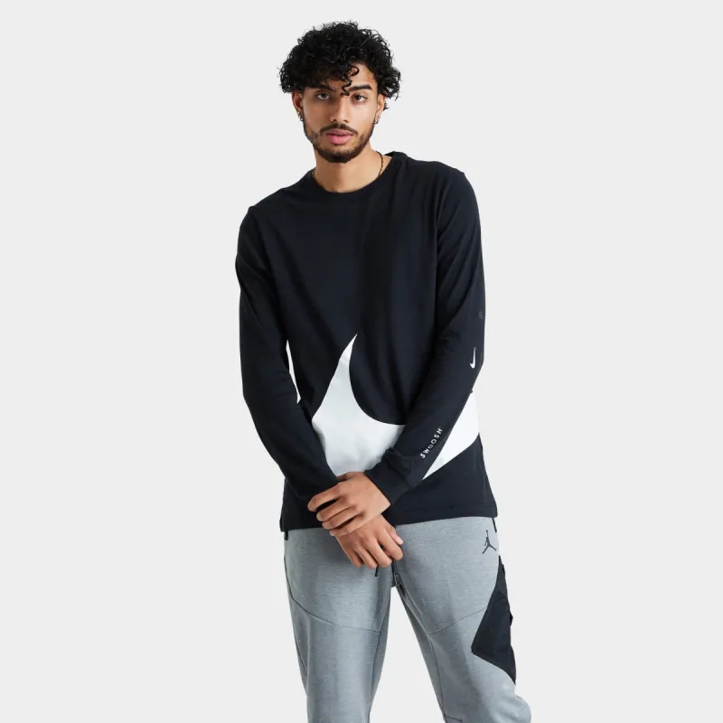 Nike Sportswear Graphic Long Sleeve T-shirt / Black sold by JD Sports