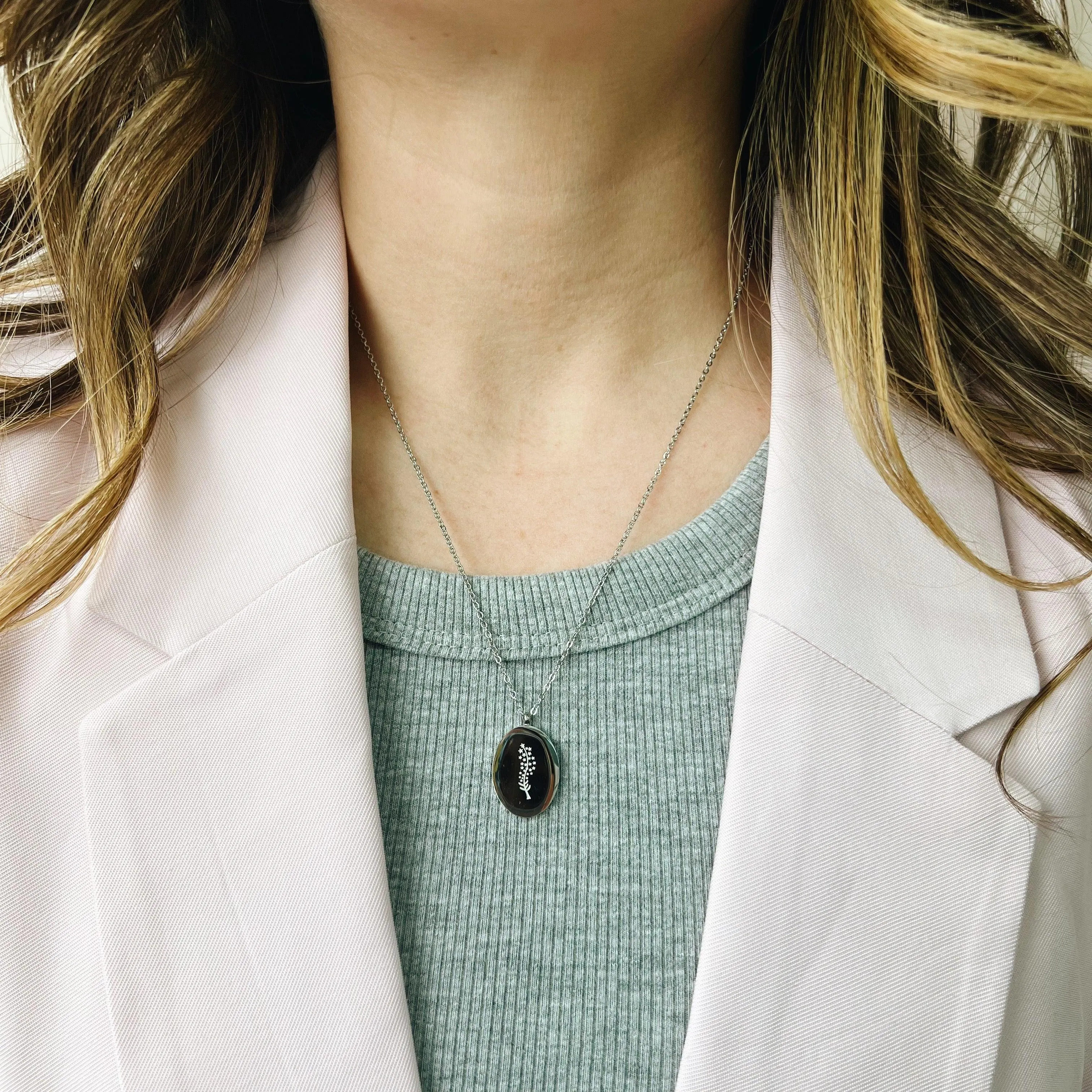 Collier Fleurs De Naissance Argent - Juillet sold by Boutique Elena