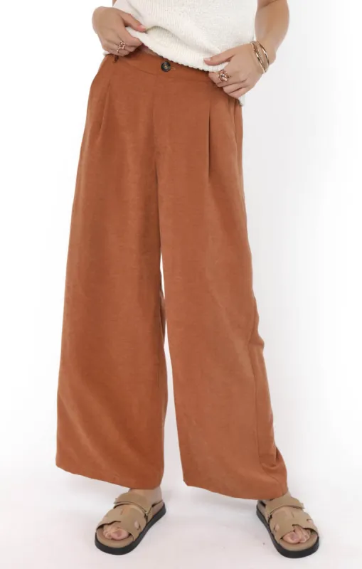 Pantalon Rusty Brown sold by Boutique Elena