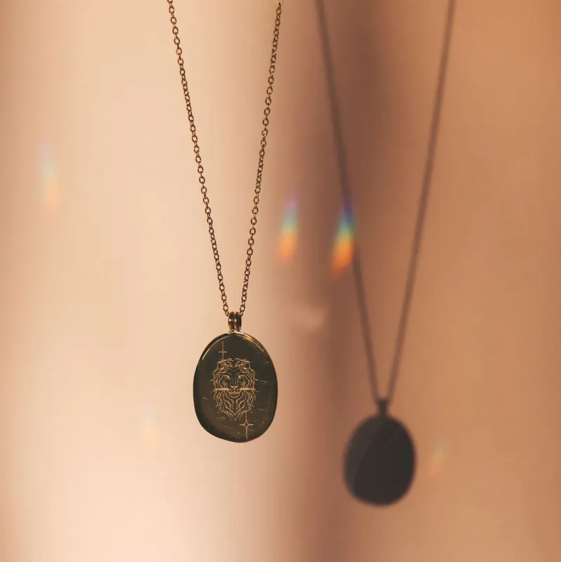 Collier Zodiac Or - Lion sold by Boutique Elena